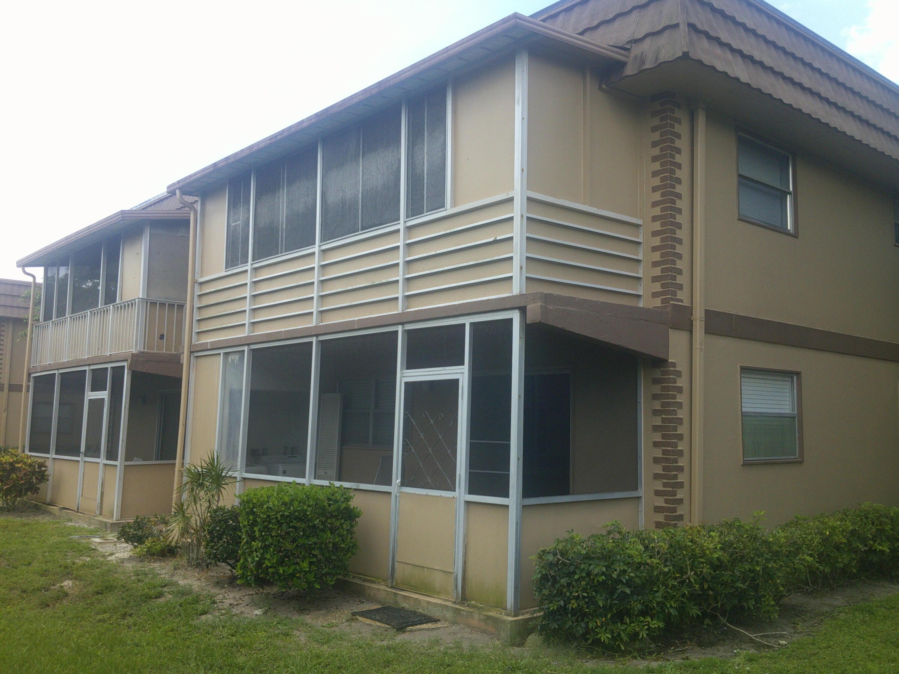588 Brittany M, Delray Beach, FL 33446, Delray Beach - Photo 2