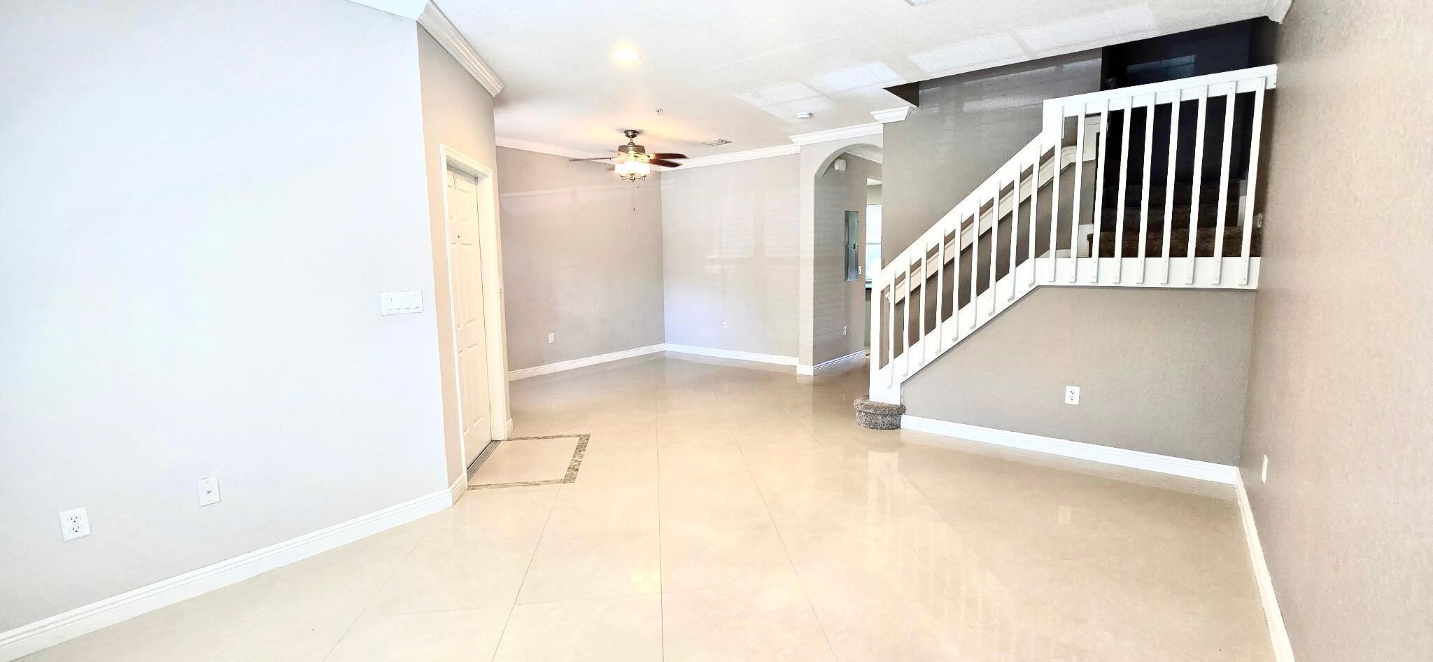 2851 W Prospect Road 1102, Tamarac, FL 33309, Tamarac - Photo 4