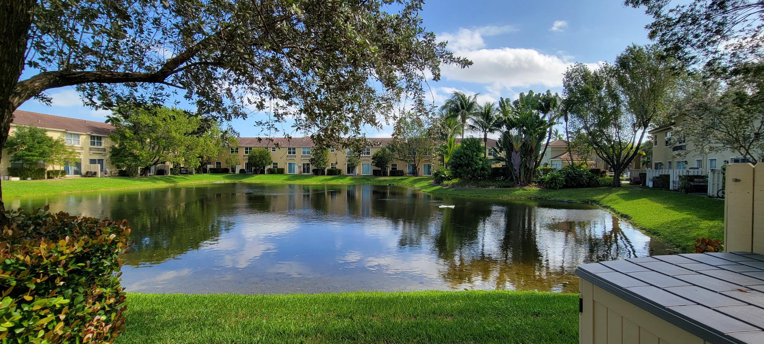 2851 W Prospect Road 1102, Tamarac, FL 33309, Tamarac - Photo 3