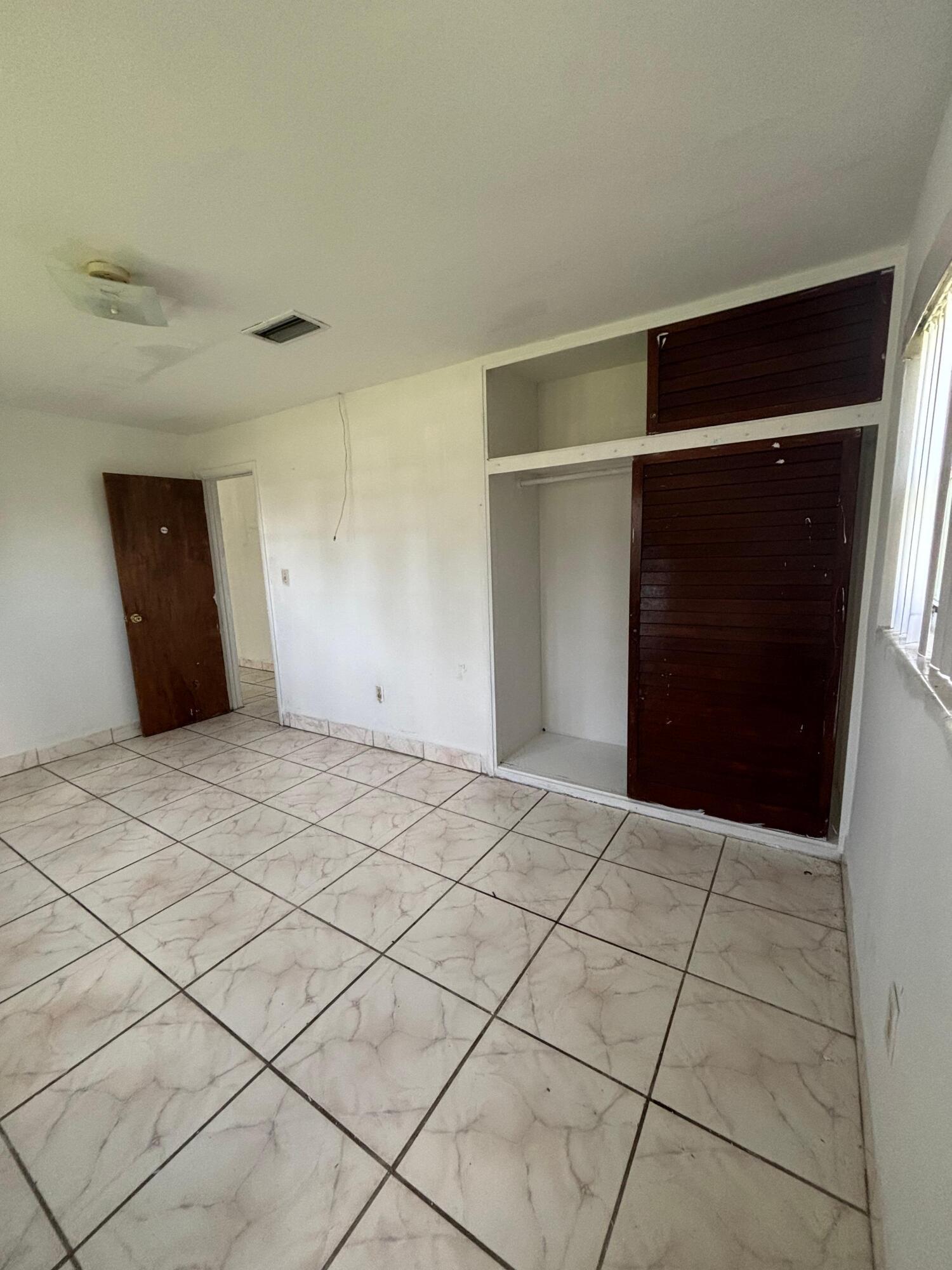 630 SE 2nd Street, Belle Glade, FL 33430, Belle Glade - Photo 5