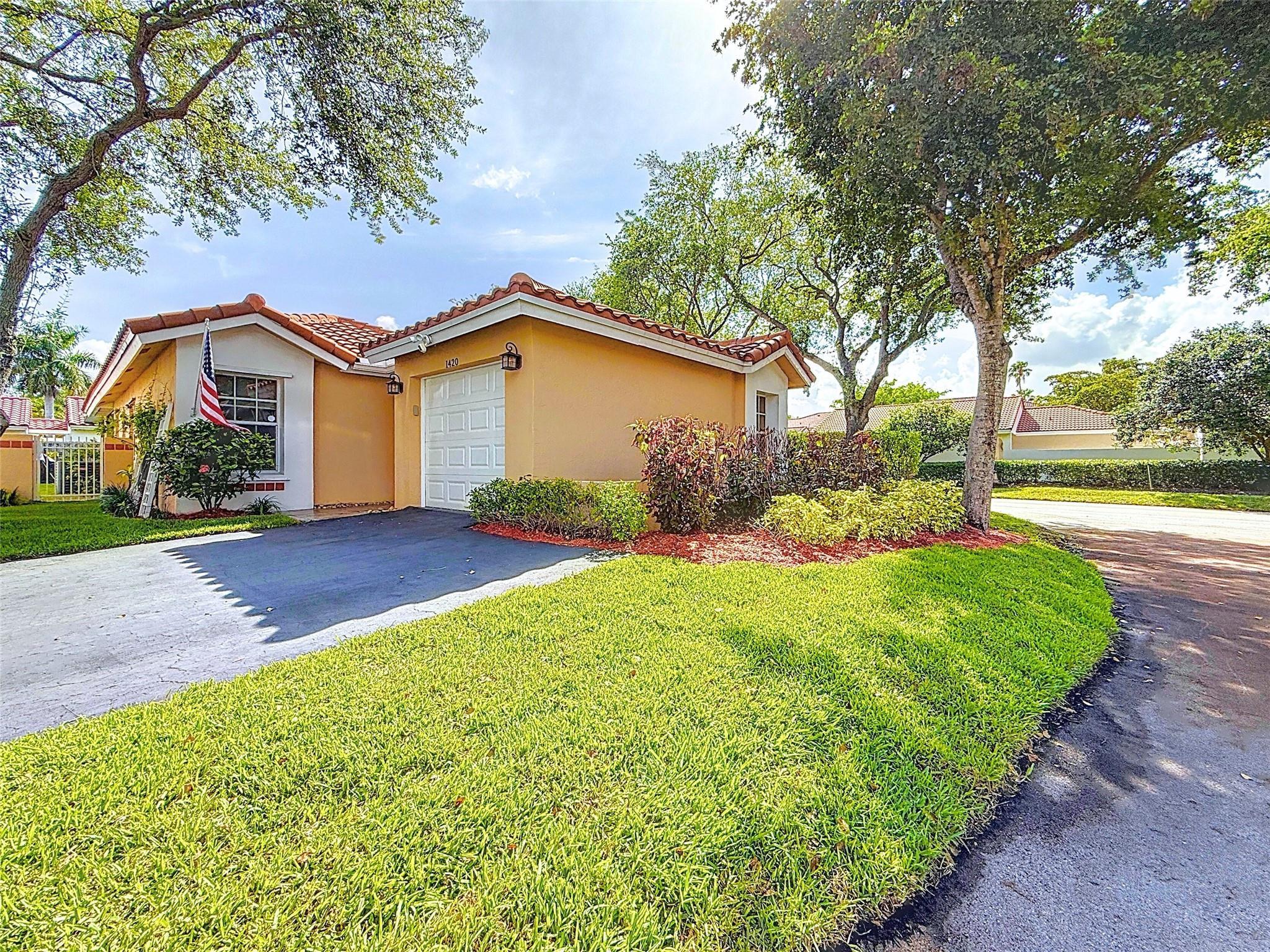 1420 Seagrape Circle, Weston, FL 33326, Weston - Photo 5