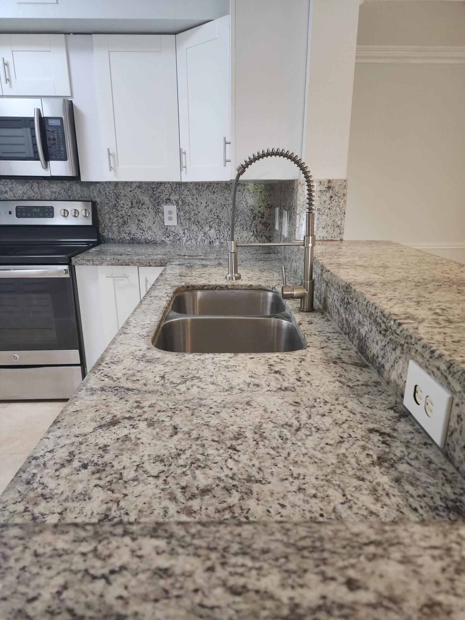 2494 Centergate Drive 301, Miramar, FL 33025, Miramar - Photo 5