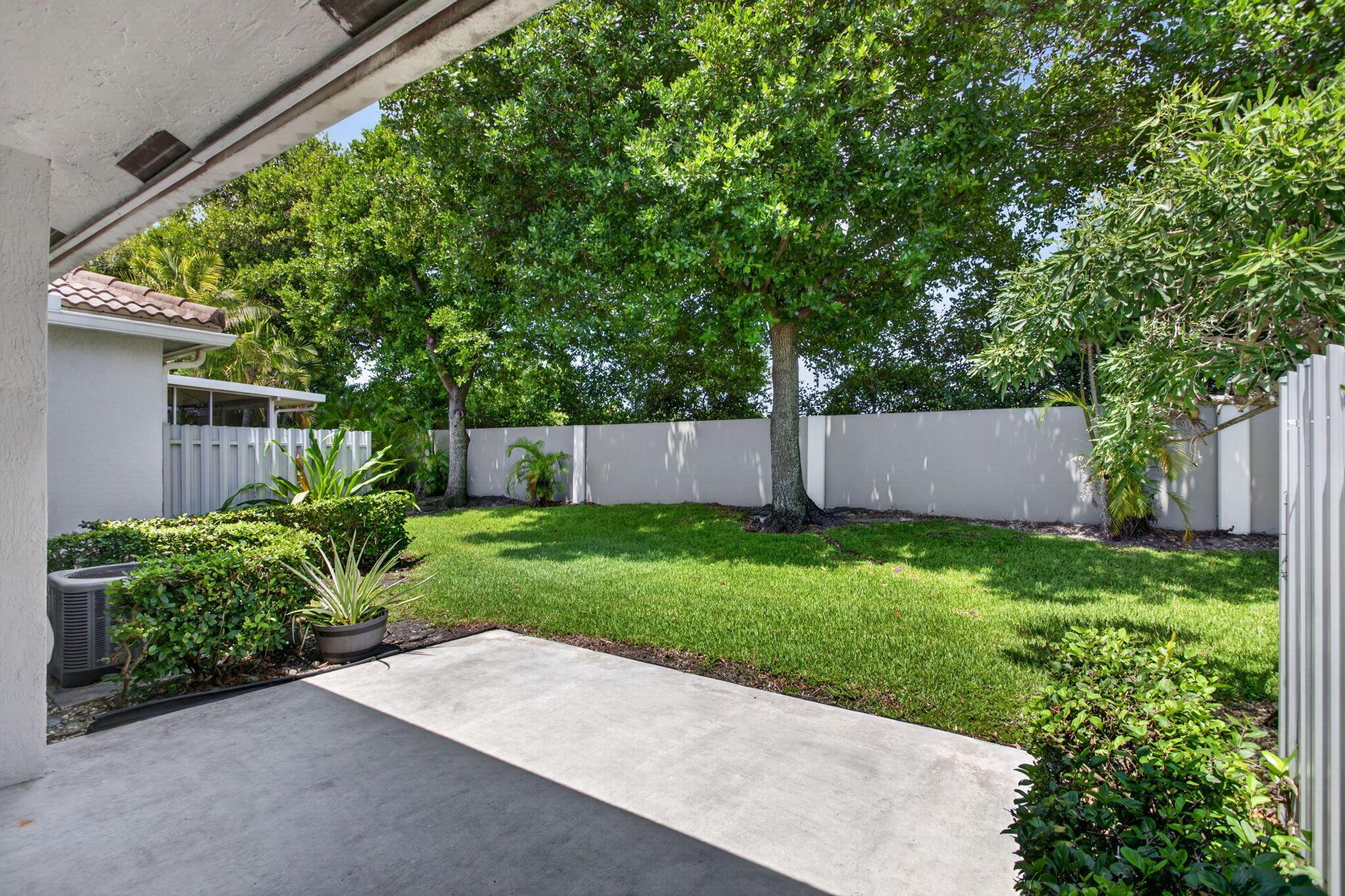 1263 SW 48th Terrace, Deerfield Beach, FL 33442, Deerfield Beach - Photo 2