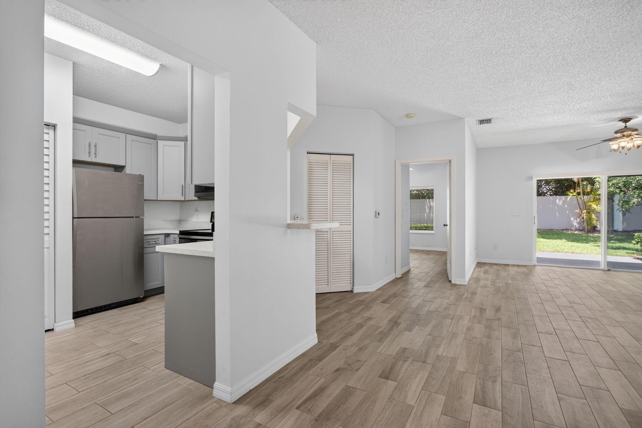 1263 SW 48th Terrace, Deerfield Beach, FL 33442, Deerfield Beach - Photo 5
