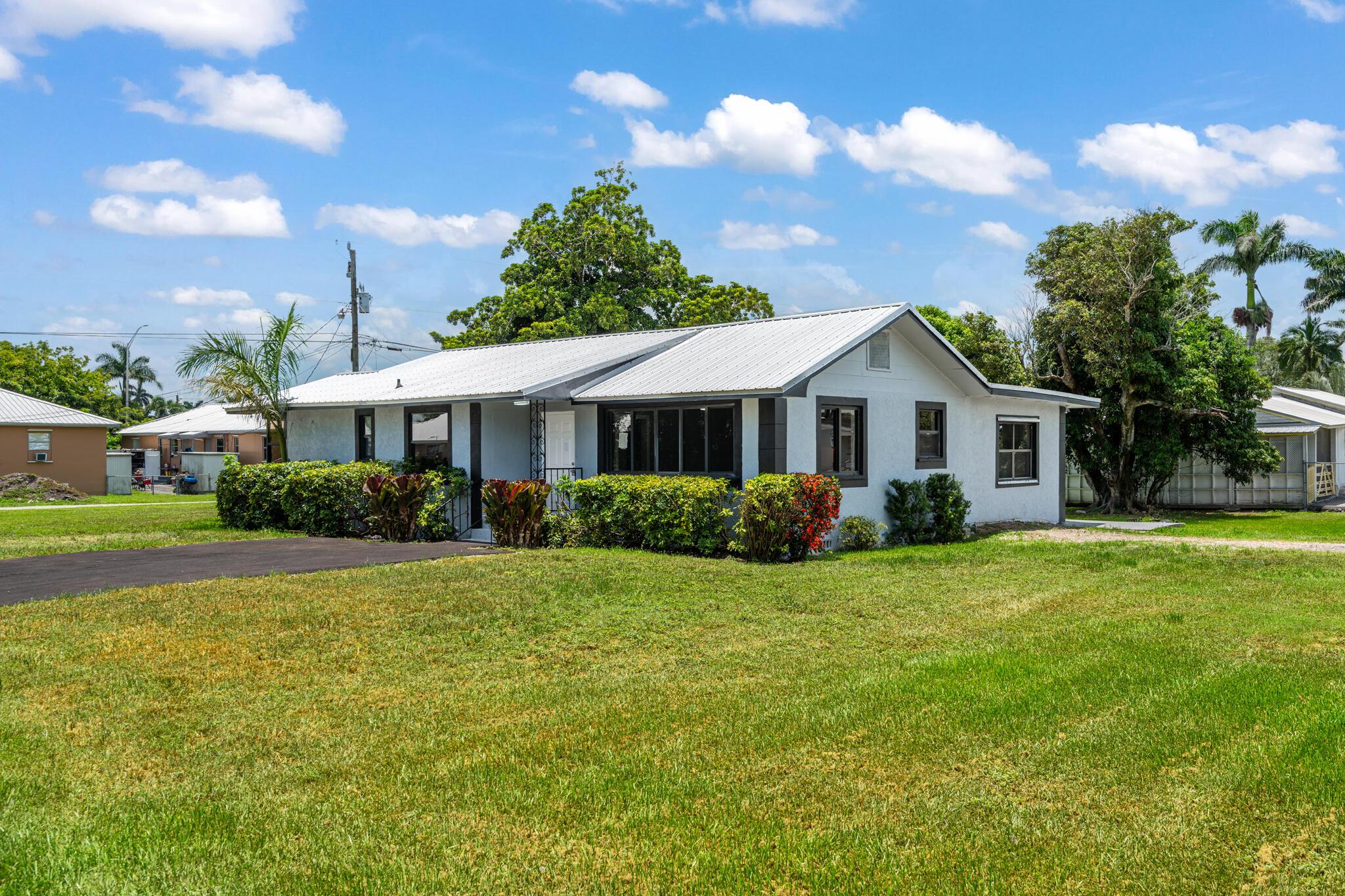 24 NW Avenue I, Belle Glade, FL 33430, Belle Glade - Photo 4