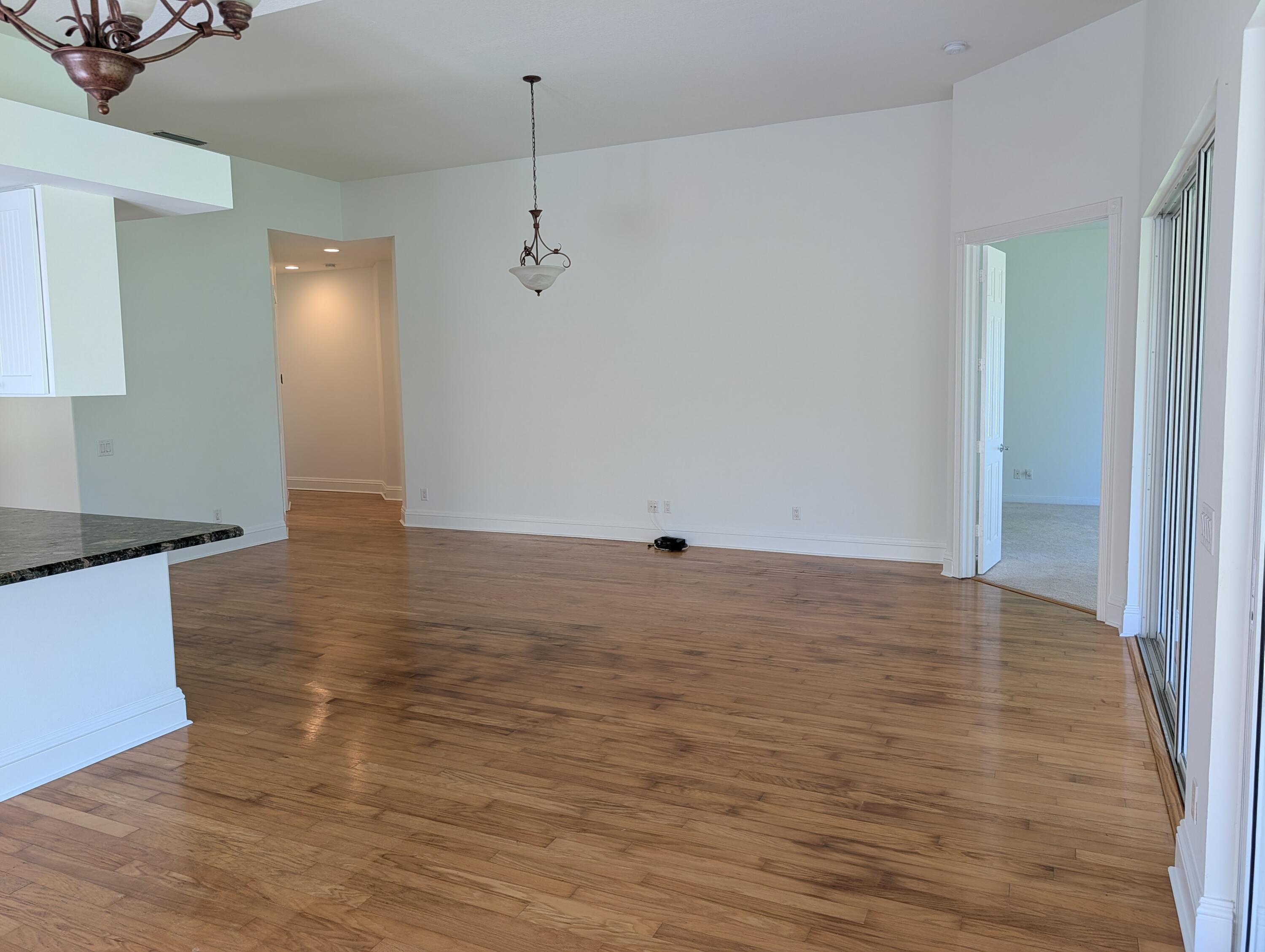 170 Euphrates Circle, Palm Beach Gardens, FL 33410, Palm Beach Gardens - Photo 4