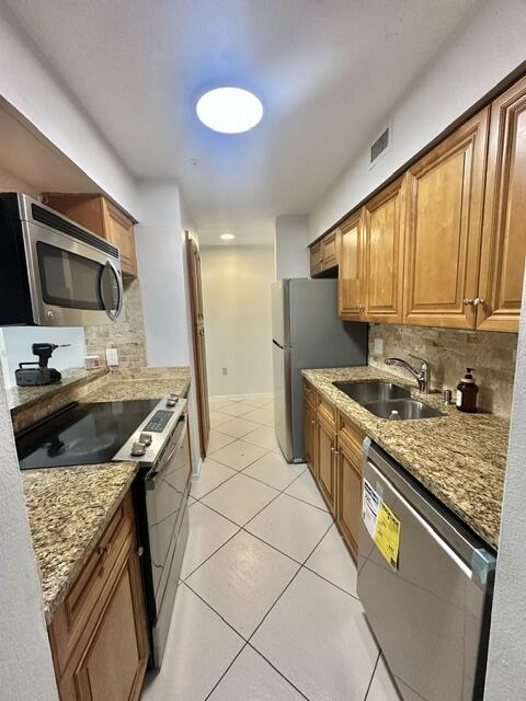 2305 N Congress Avenue 11, Boynton Beach, FL 33426, Boynton Beach - Photo 3