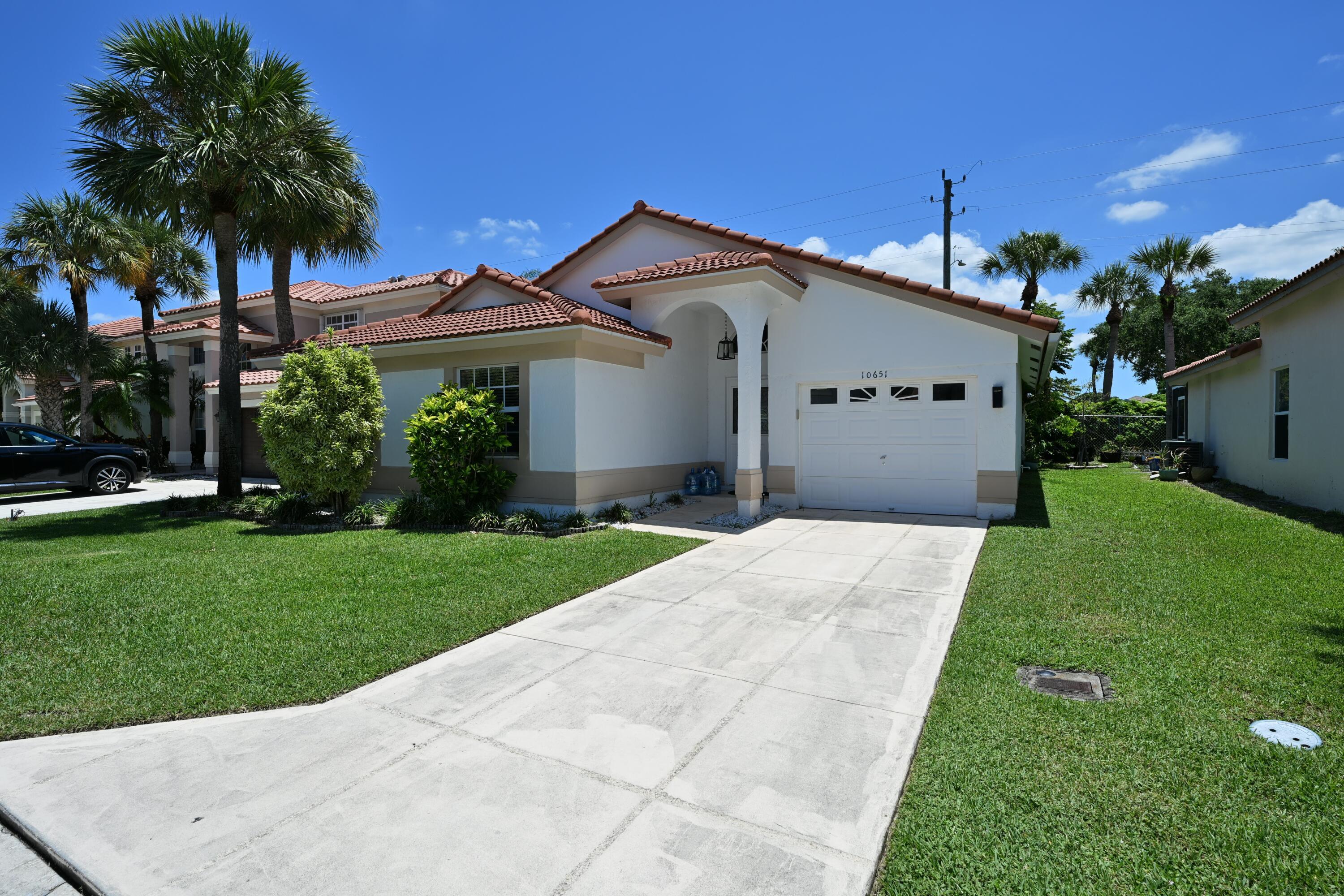 10651 Buttonwood Lake Drive, Boca Raton, FL 33498, Boca Raton - Photo 3