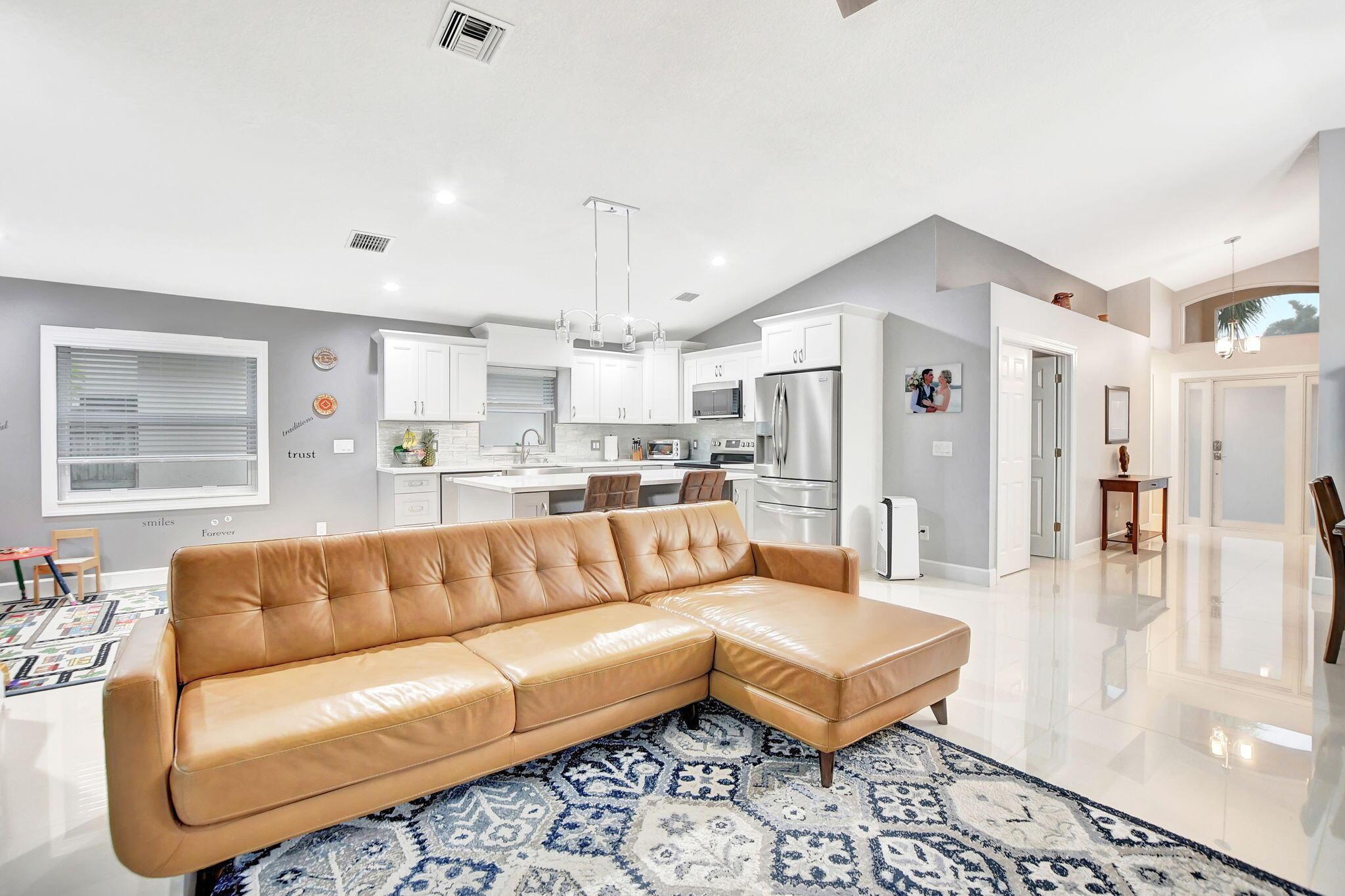 22687 Royal Crown Terrace E, Boca Raton, FL 33433, Boca Raton - Photo 5