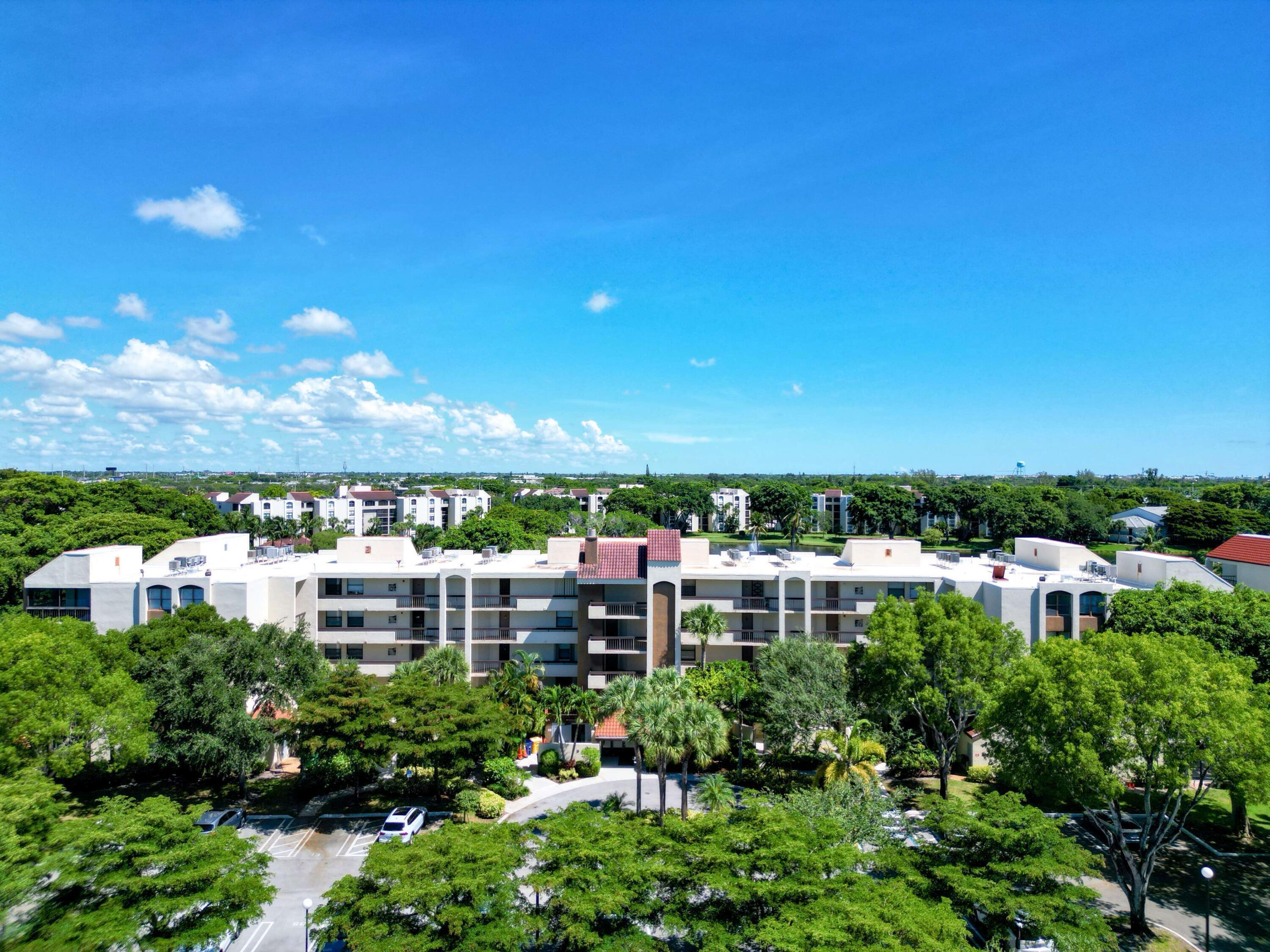 955 Egret Circle 102, Delray Beach, FL 33444, Delray Beach - Photo 2