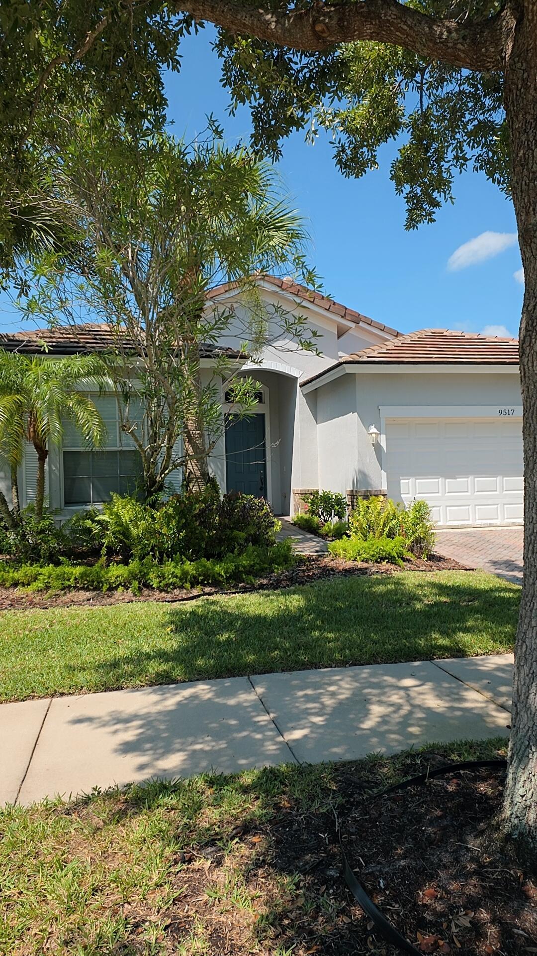 9517 SW Flowermound Circle, Port St. Lucie, FL 34987, Port St. Lucie - Photo 2