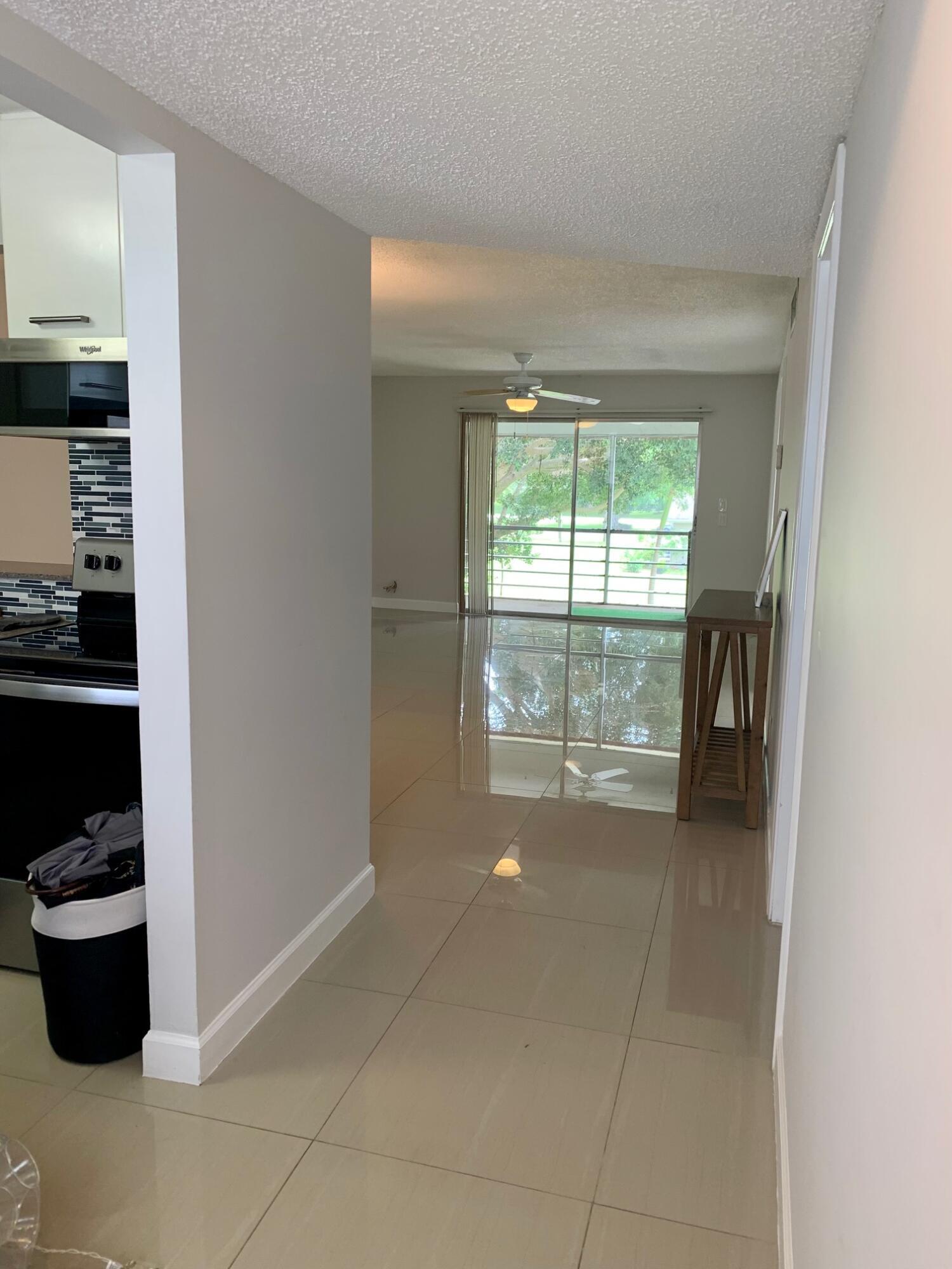 2500 Fiore Way 203-a, Delray Beach, FL 33445, Delray Beach - Photo 4