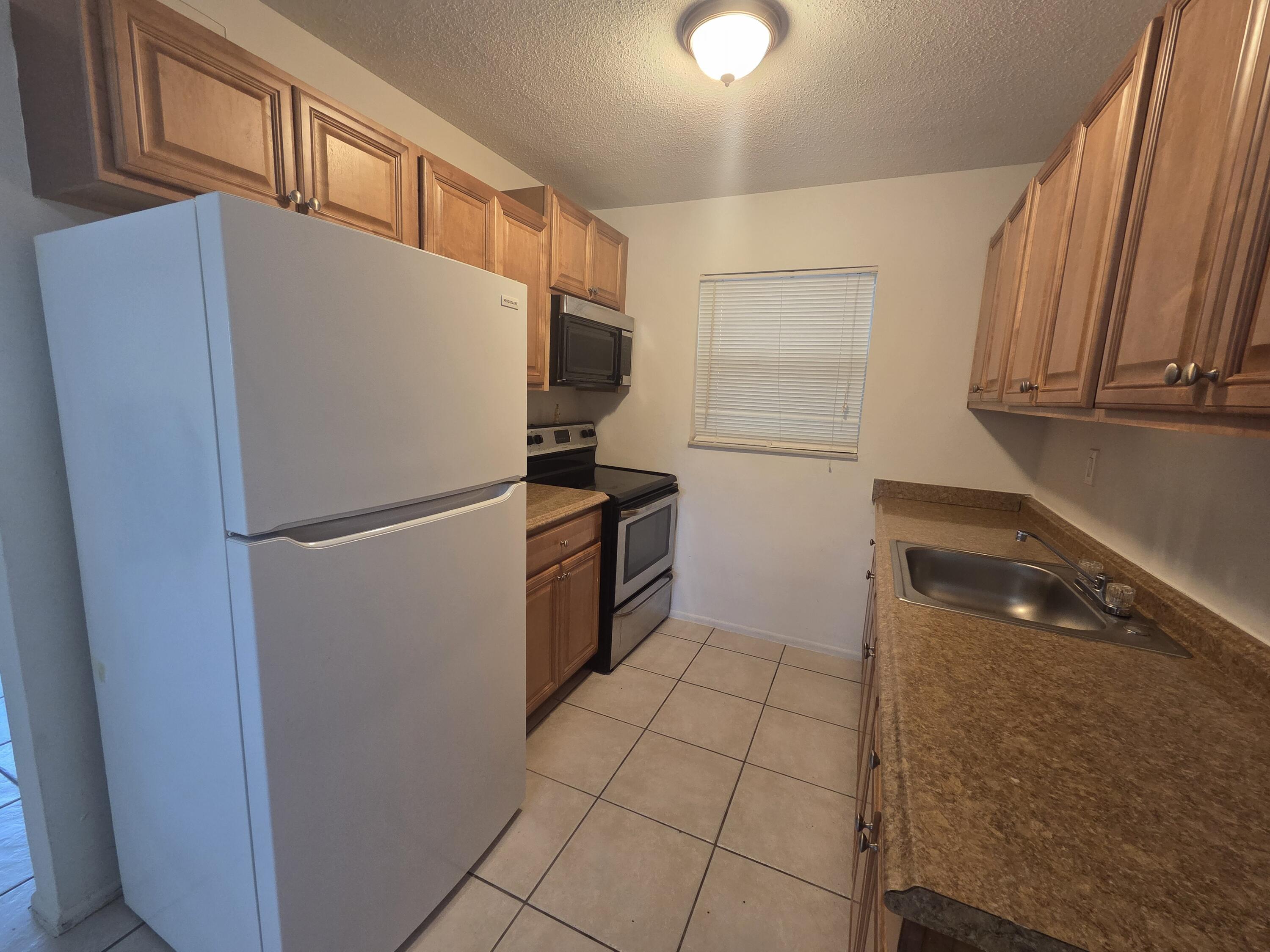701 SE 15th Street 12, Fort Lauderdale, FL 33316, Fort Lauderdale - Photo 4