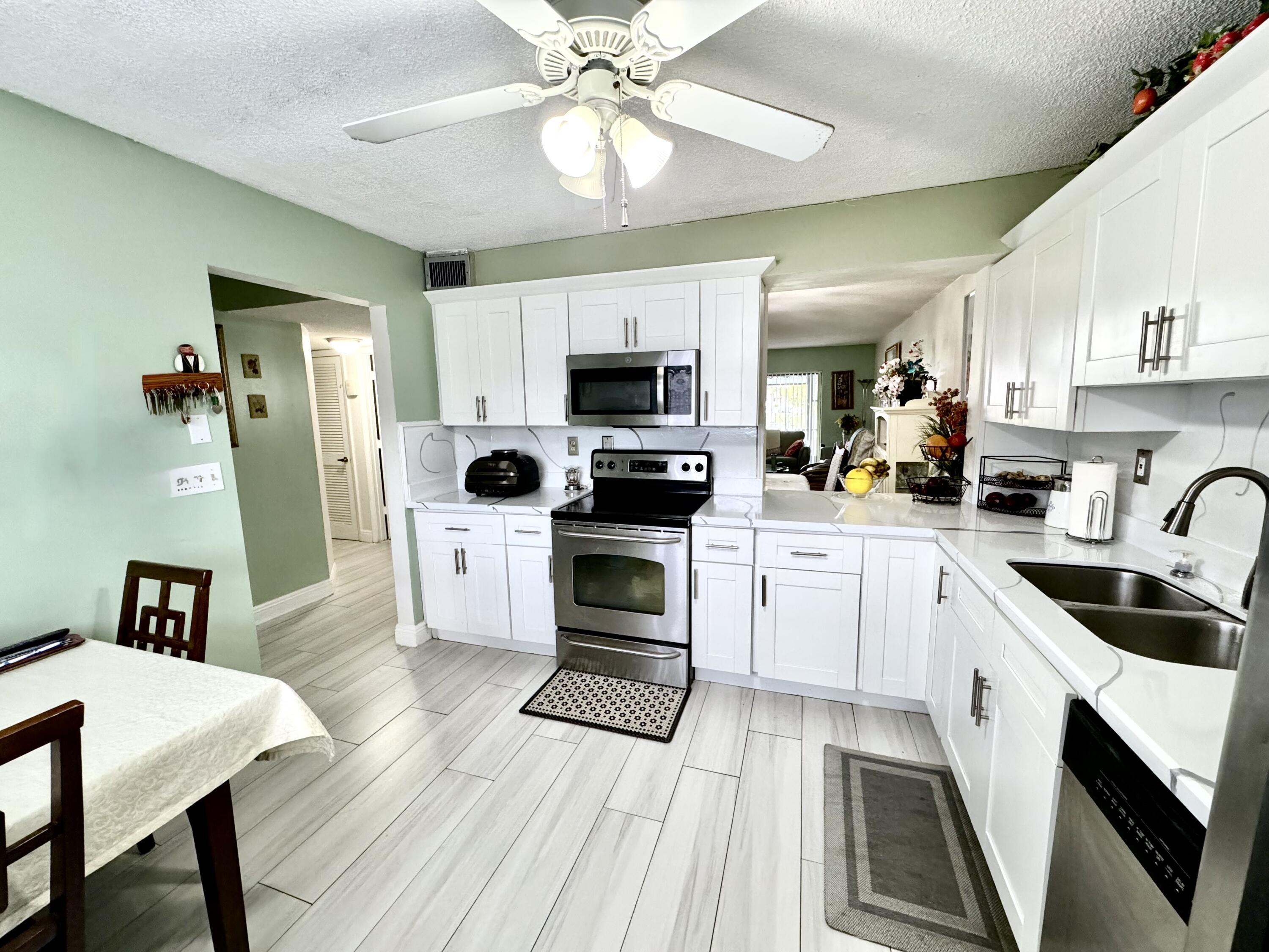 4930 E Sabal Palm Boulevard 107, Tamarac, FL 33319, Tamarac - Photo 5