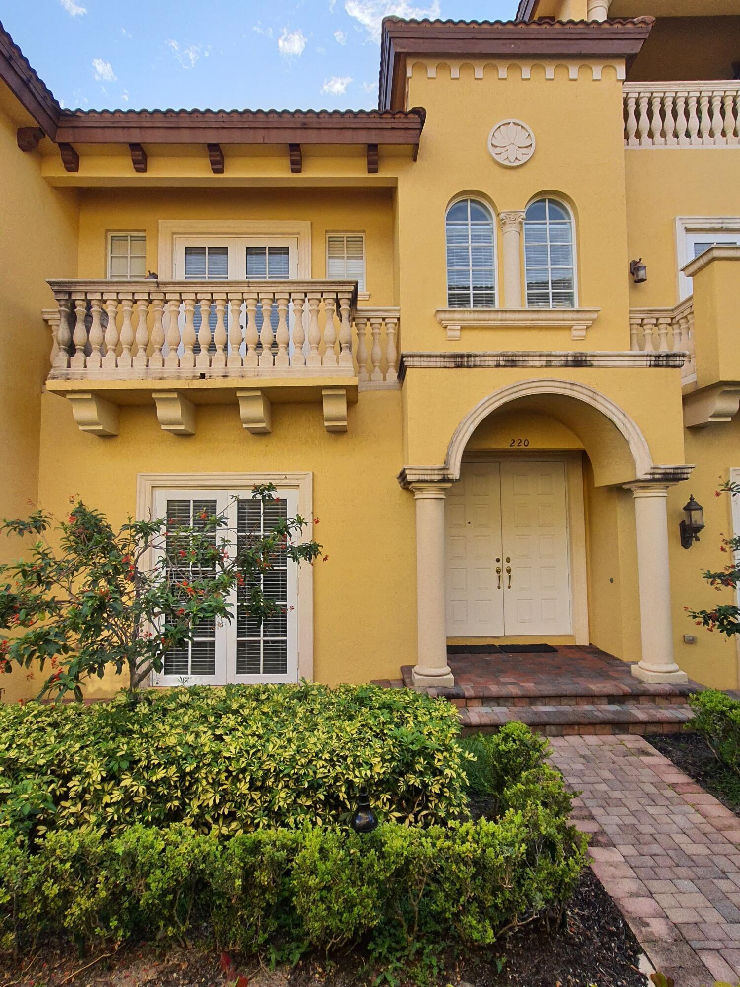 220 NE 69th Circle, Boca Raton, FL 33487, Boca Raton - Photo 2