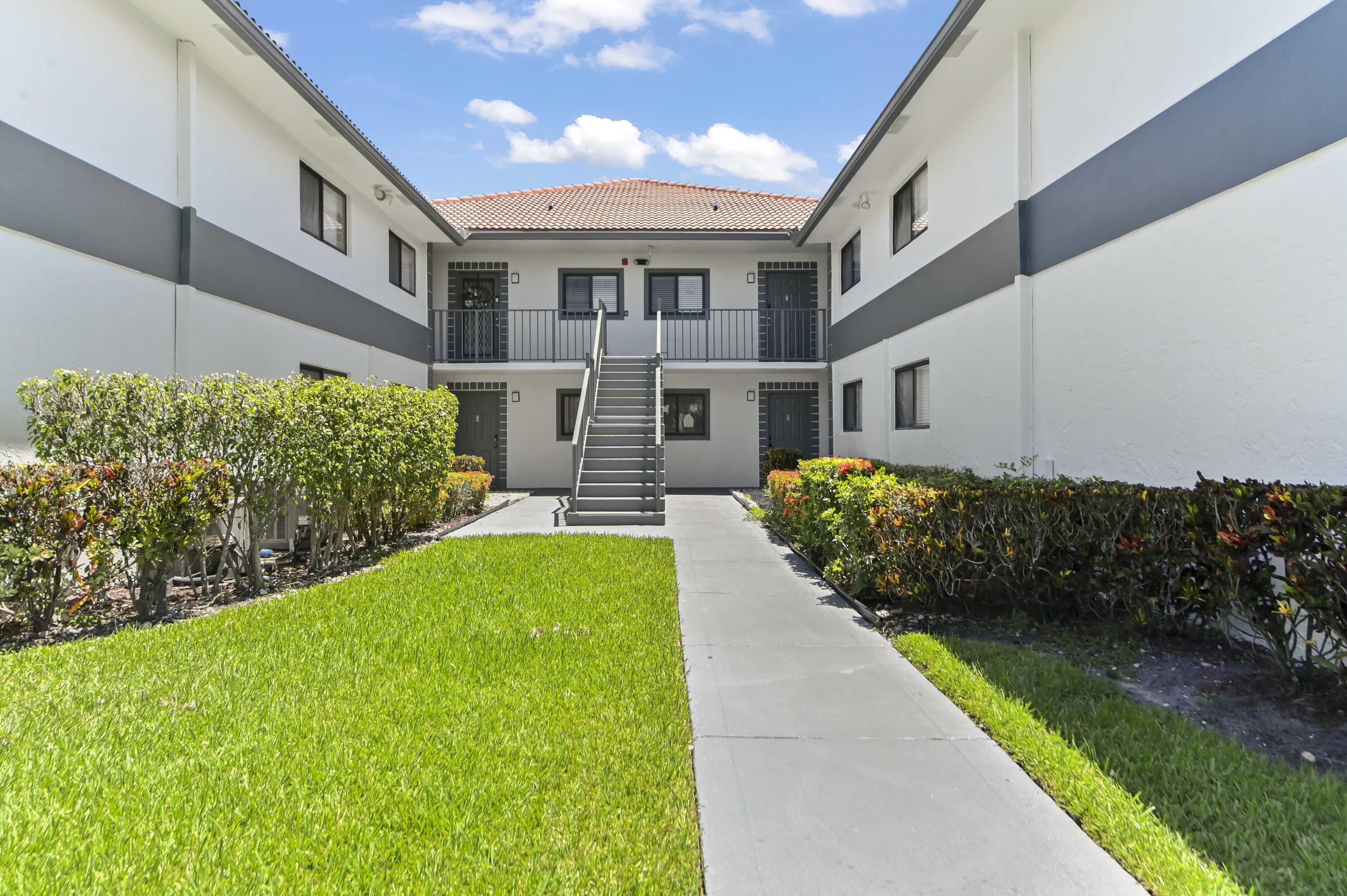 15234 Lakes Of Delray Boulevard 276, Delray Beach, FL 33484, Delray Beach - Photo 2