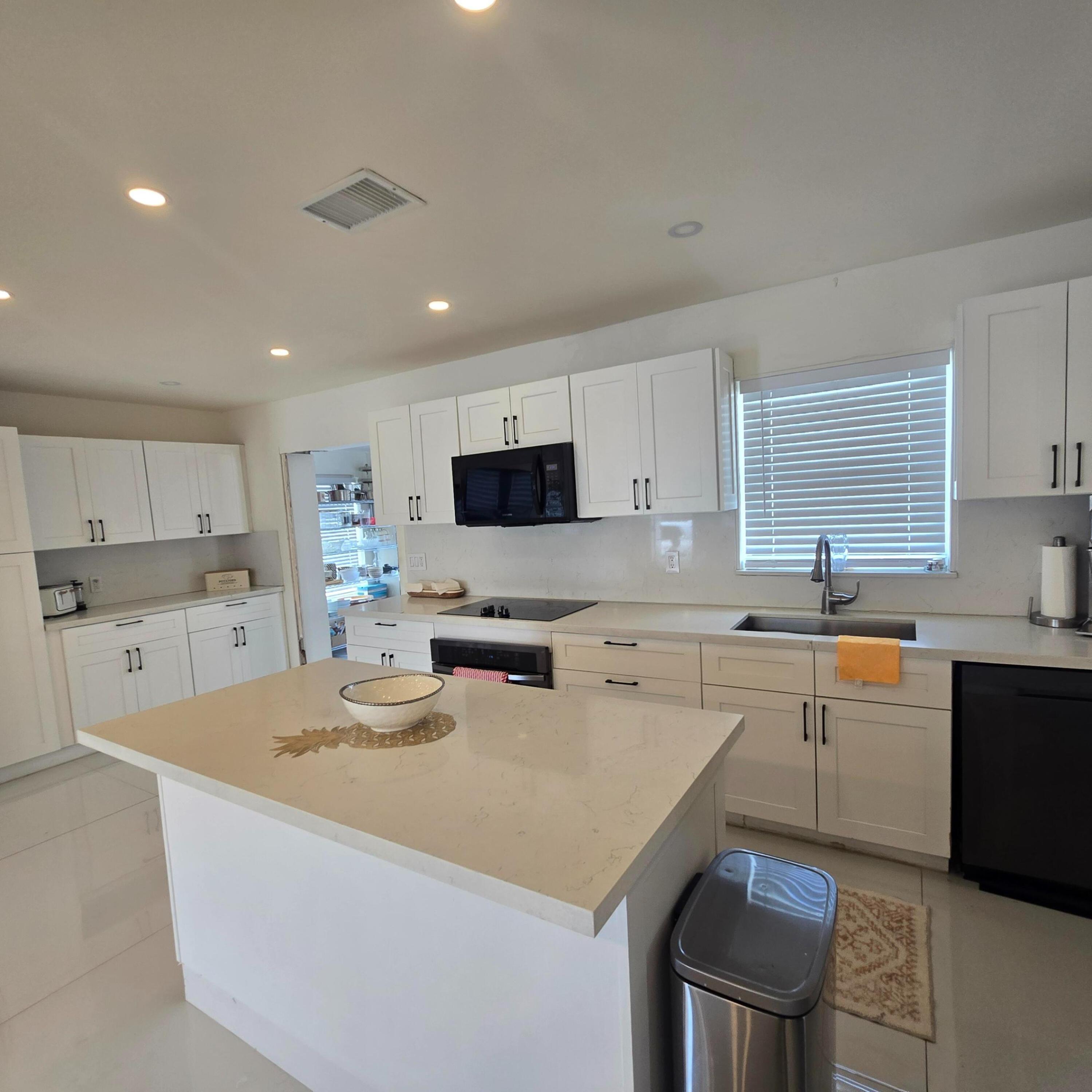 1844 Sheridan Street, Hollywood, FL 33020, Hollywood - Photo 3