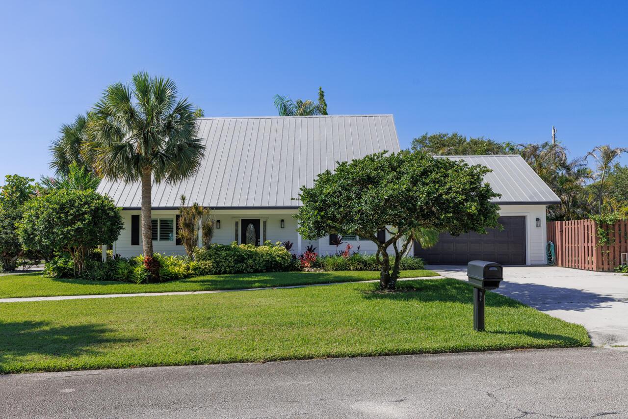 9200 SE Olympus Street, Hobe Sound, FL 33455, Hobe Sound