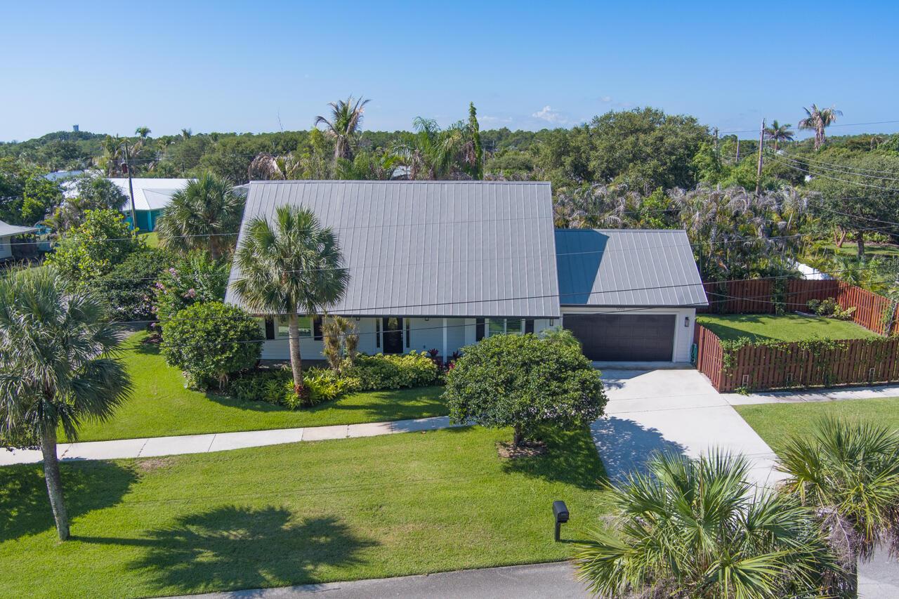 9200 SE Olympus Street, Hobe Sound, FL 33455, Hobe Sound - Photo 4