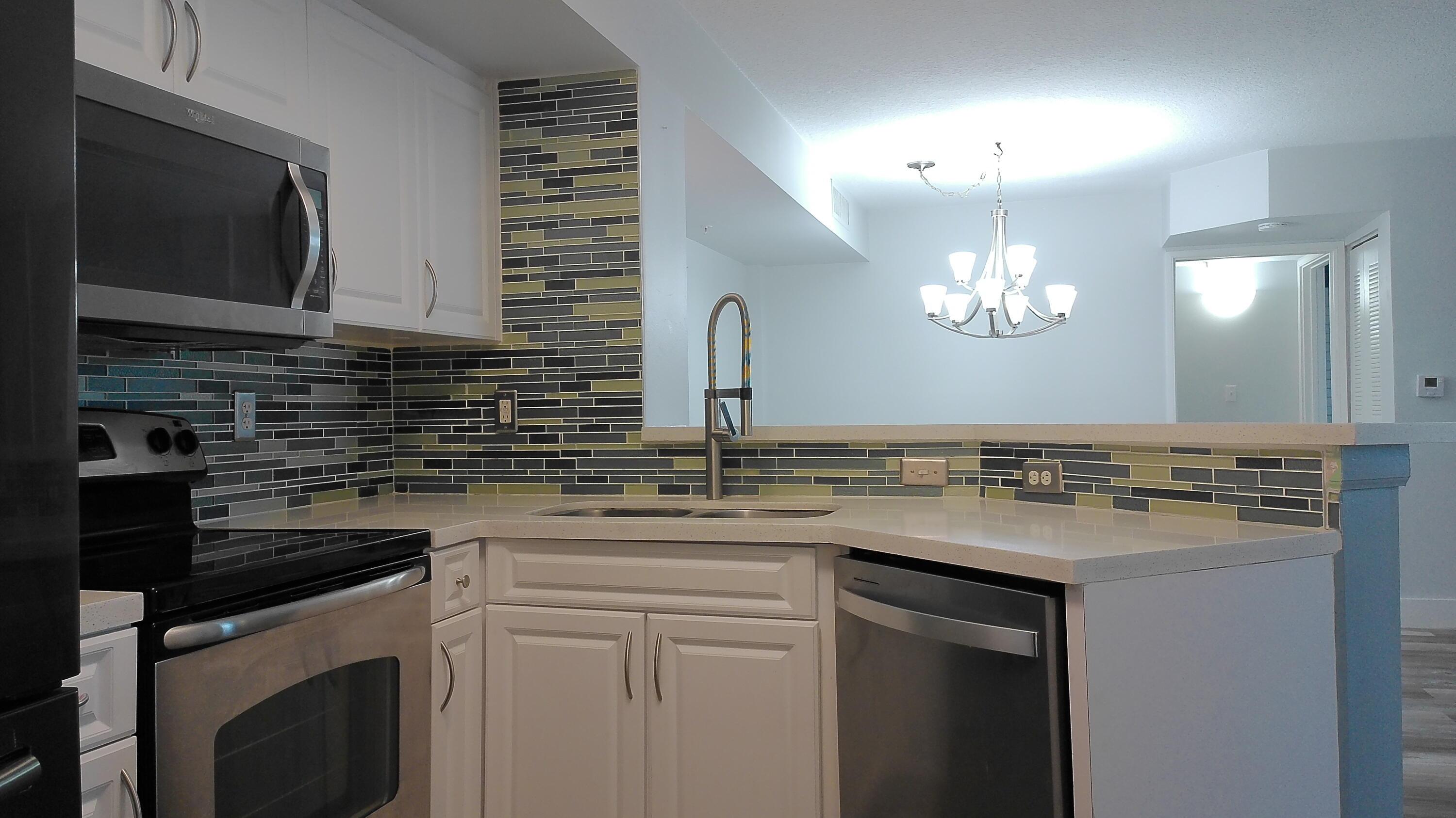 1000 Scotia Drive 304, Hypoluxo, FL 33462, Hypoluxo - Photo 4