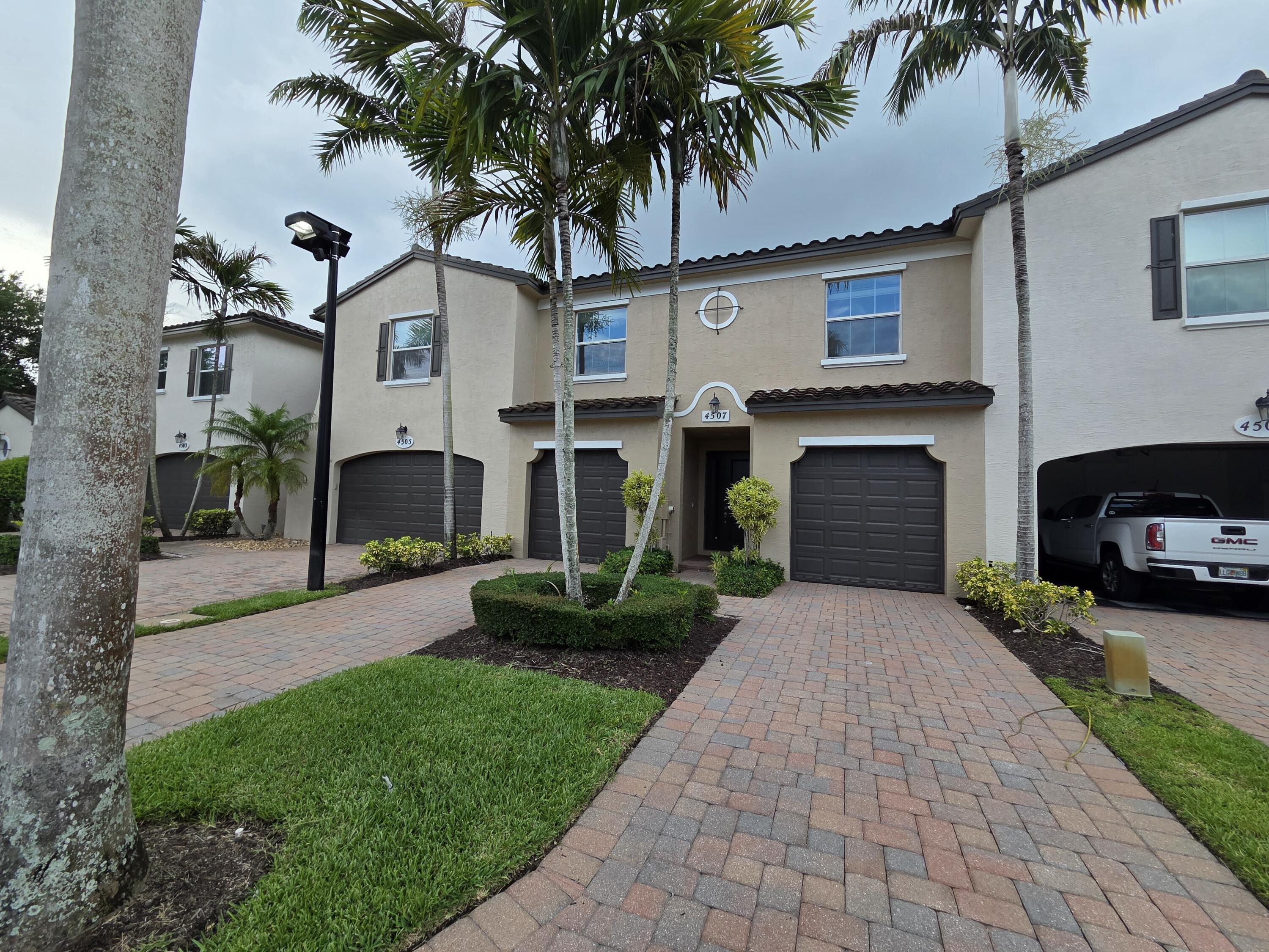 4507 Mediterranean Circle, Palm Beach Gardens, FL 33418, Palm Beach Gardens - Photo 2
