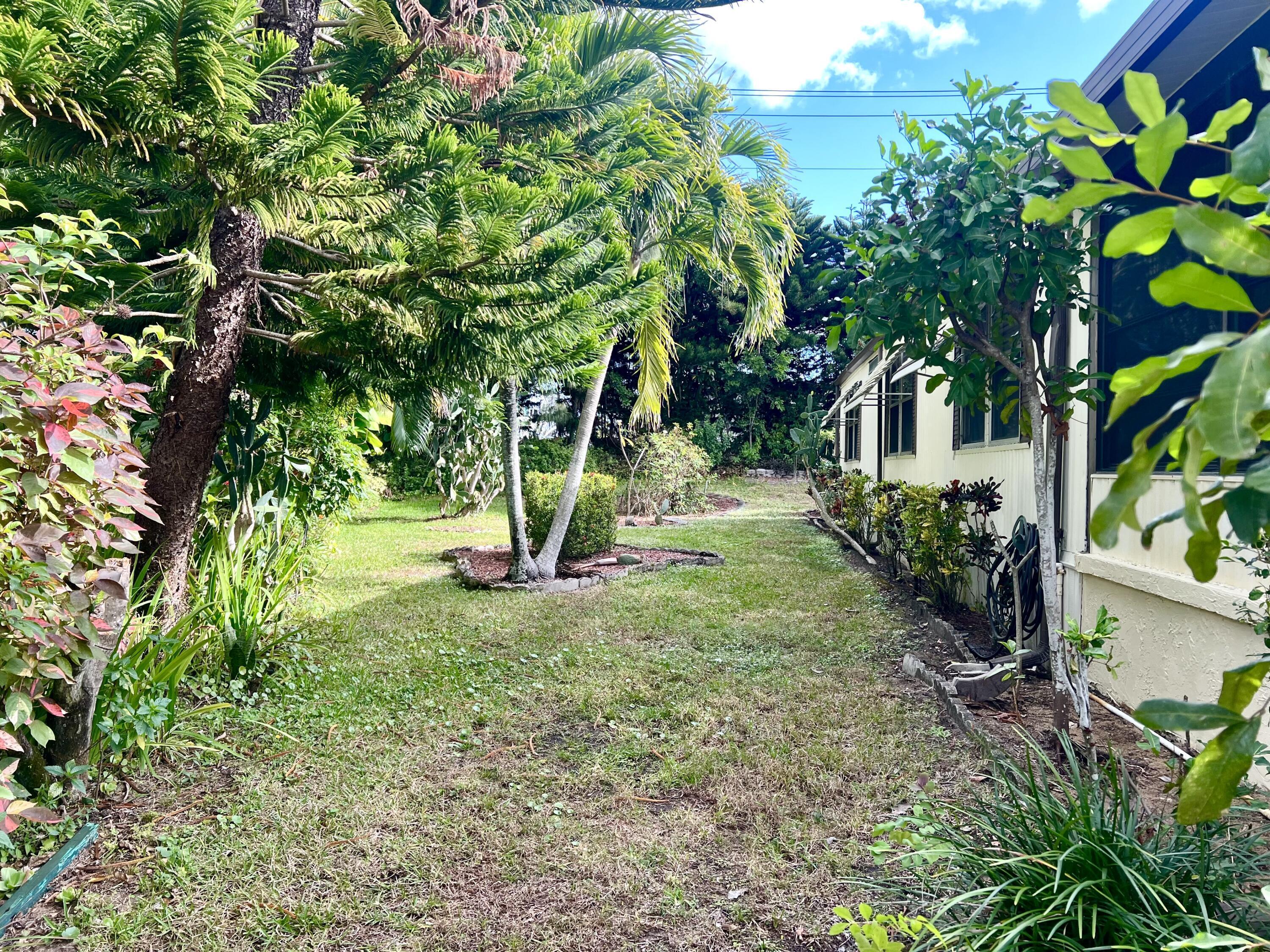8011 SE Homestead Avenue, Hobe Sound, FL 33455, Hobe Sound - Photo 3