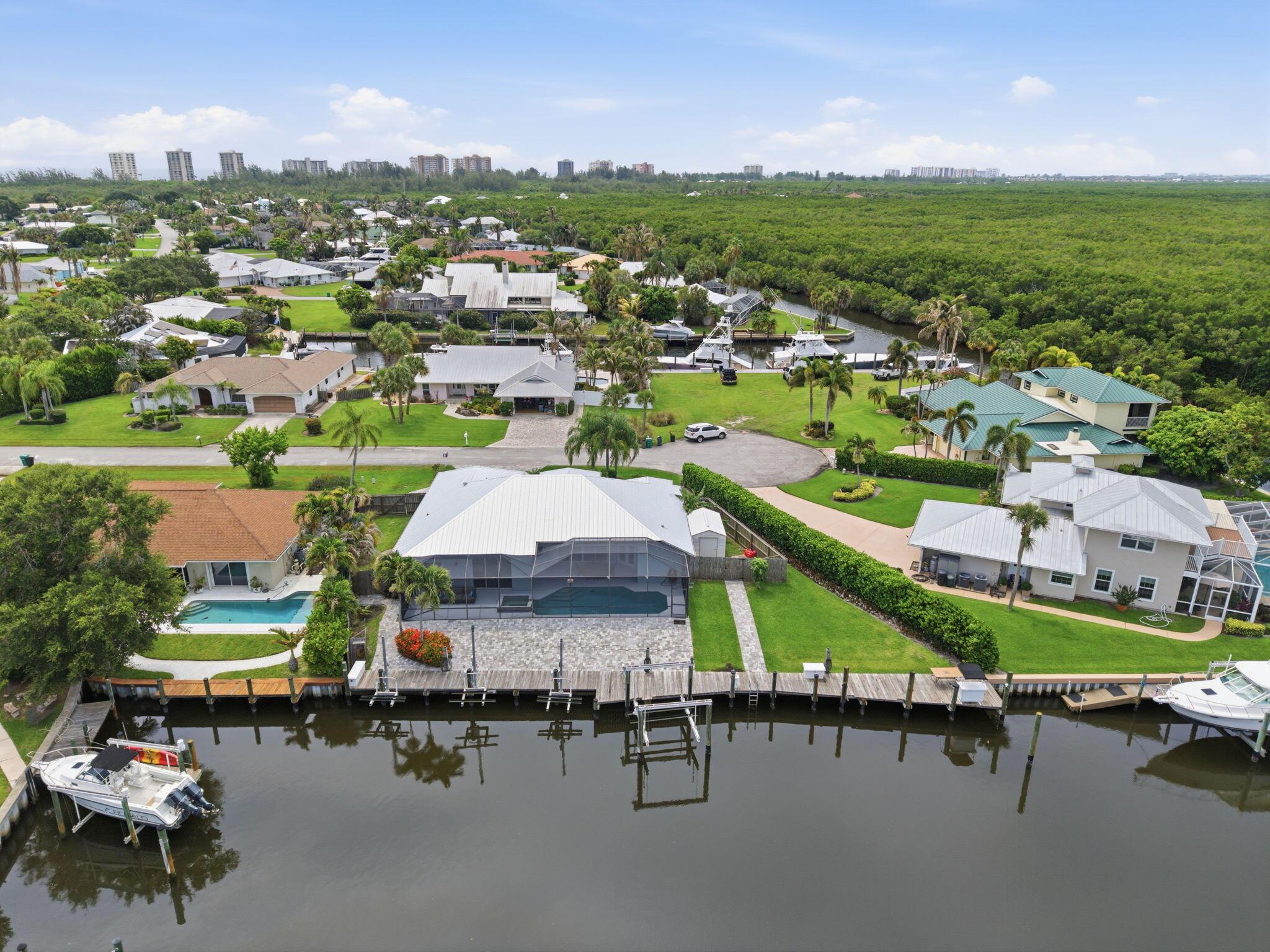 117 Queen Elizabeth Court, Hutchinson Island, FL 34949, Hutchinson Island