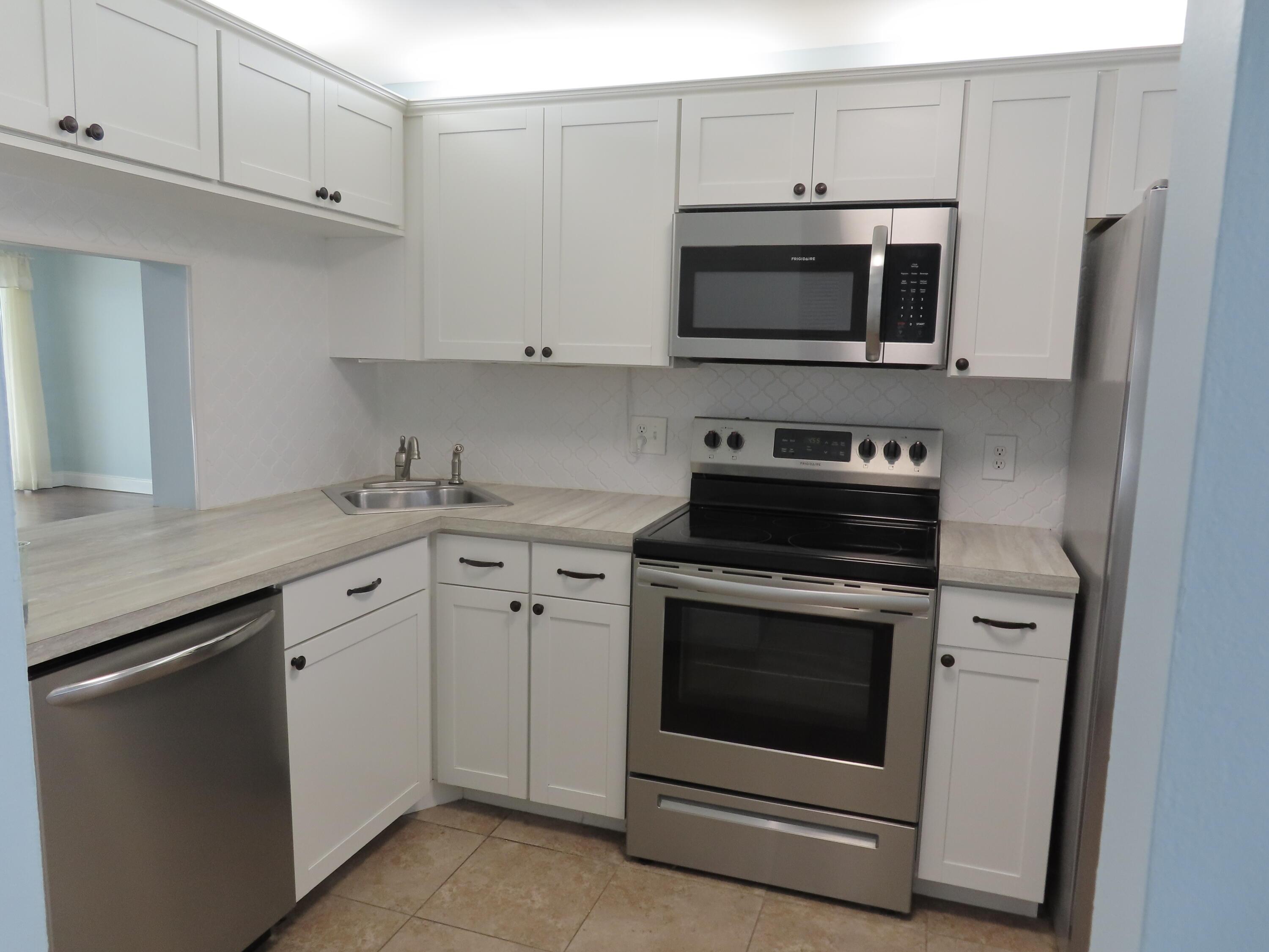 1501 S Ocean Boulevard 129, Lauderdale-By-The-Sea, FL 33062, Lauderdale-By-The-Sea - Photo 4