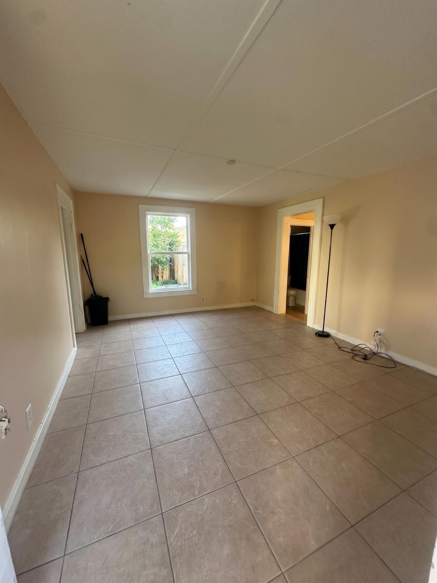 616 37th Street #2, West Palm Beach, FL 33407, West Palm Beach - Photo 2