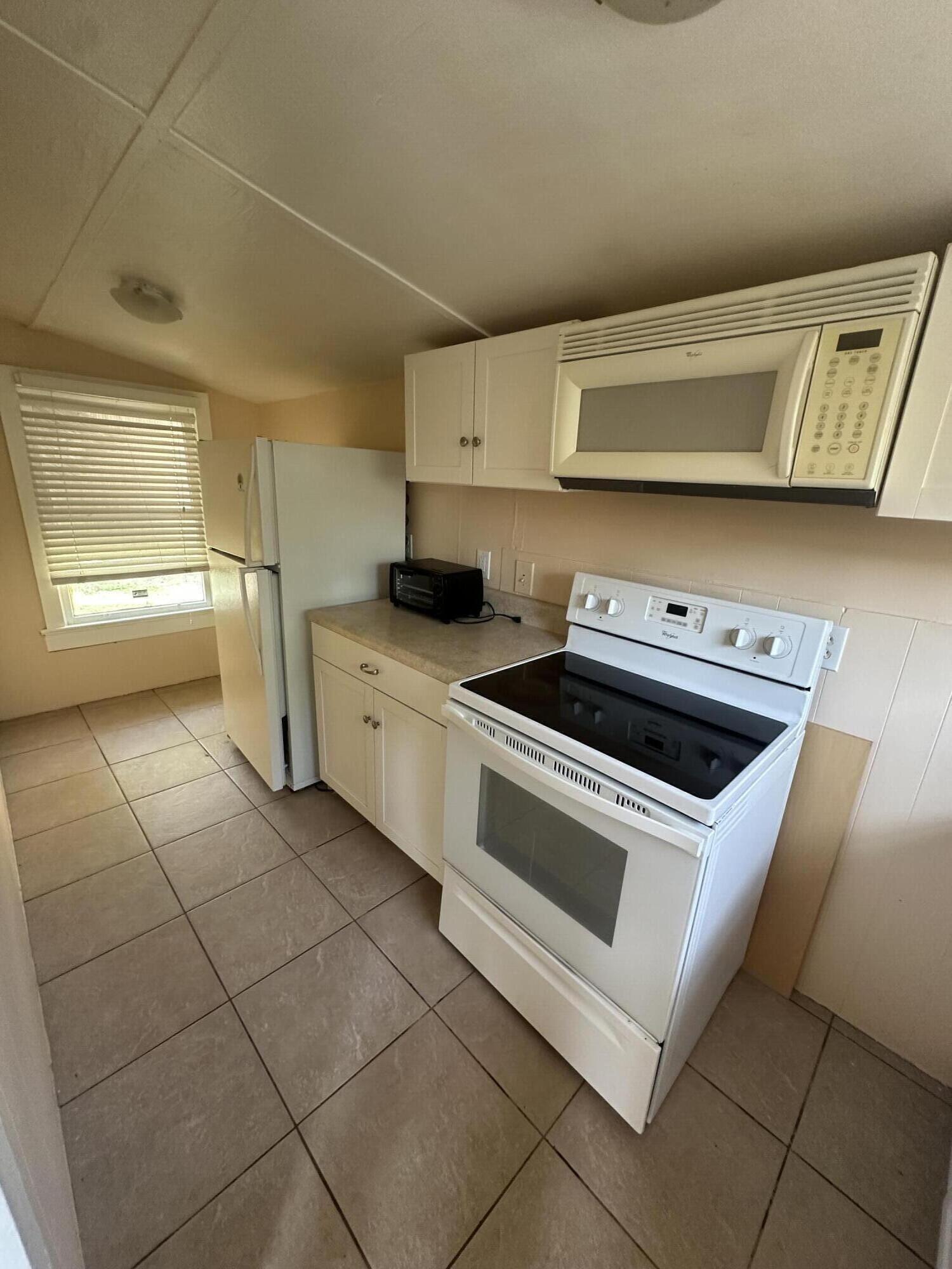 616 37th Street #2, West Palm Beach, FL 33407, West Palm Beach - Photo 3