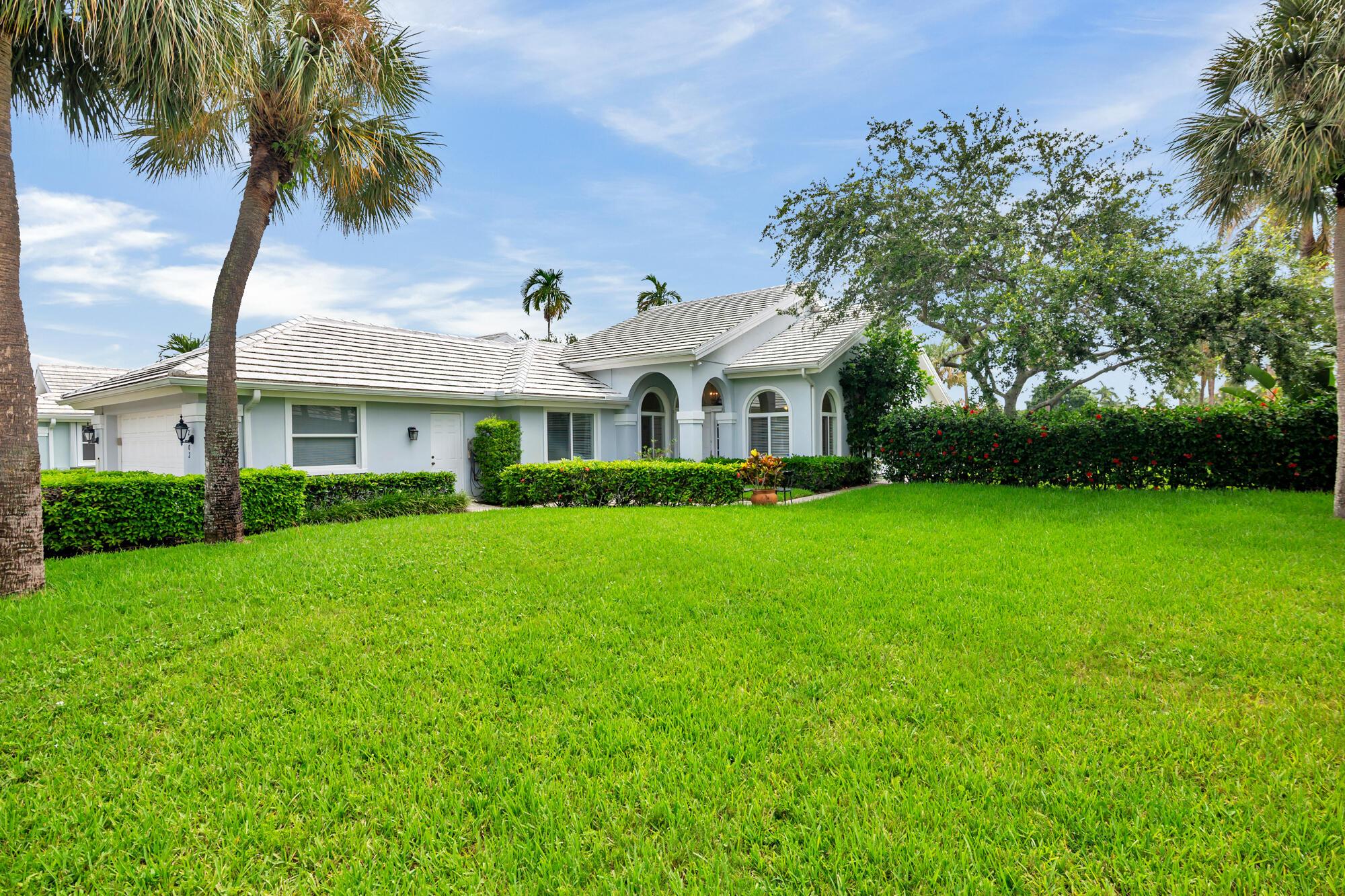 2402 Saratoga Bay Drive, West Palm Beach, FL 33409, West Palm Beach - Photo 3
