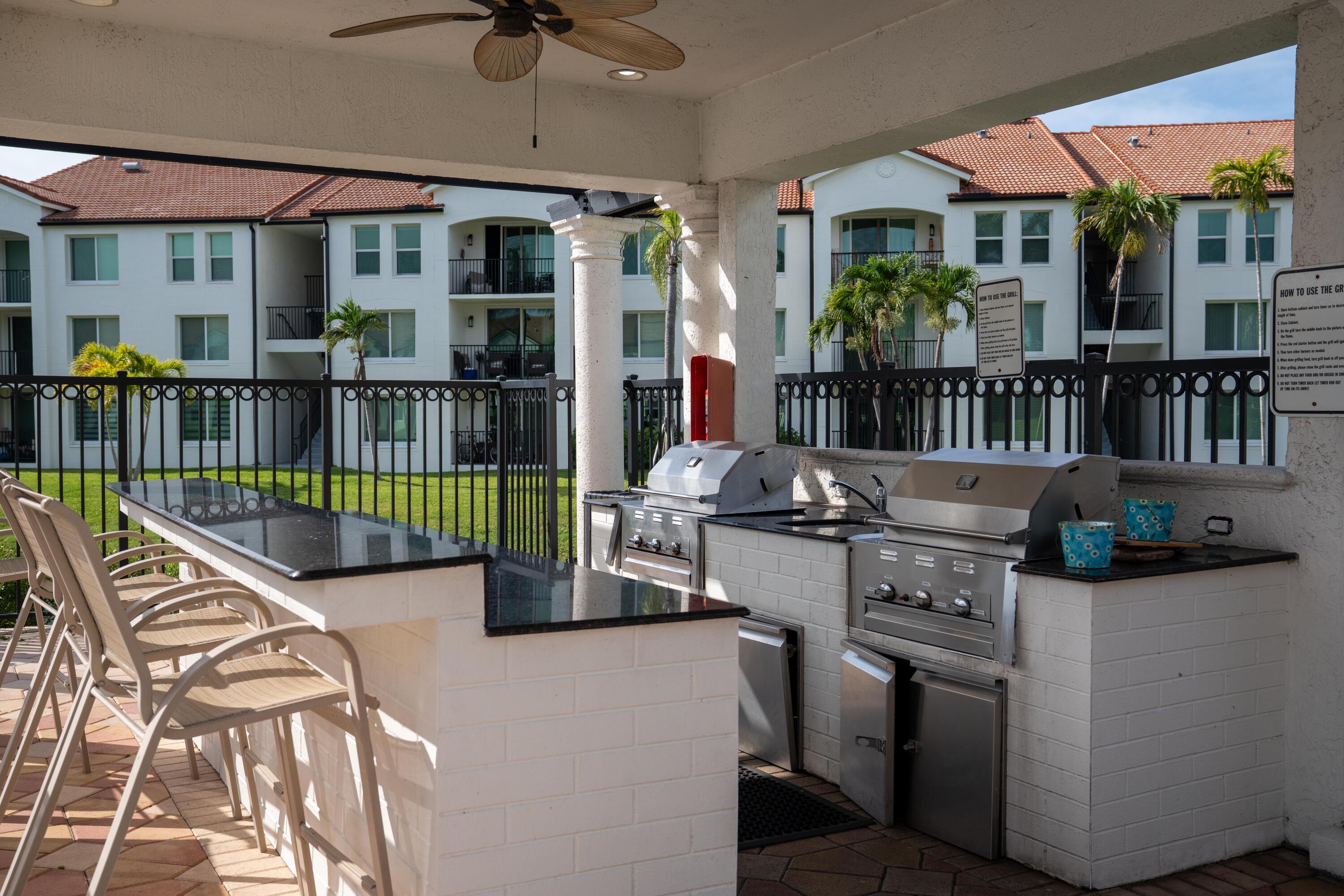 809 Villa Circle, Boynton Beach, FL 33435, Boynton Beach - Photo 2