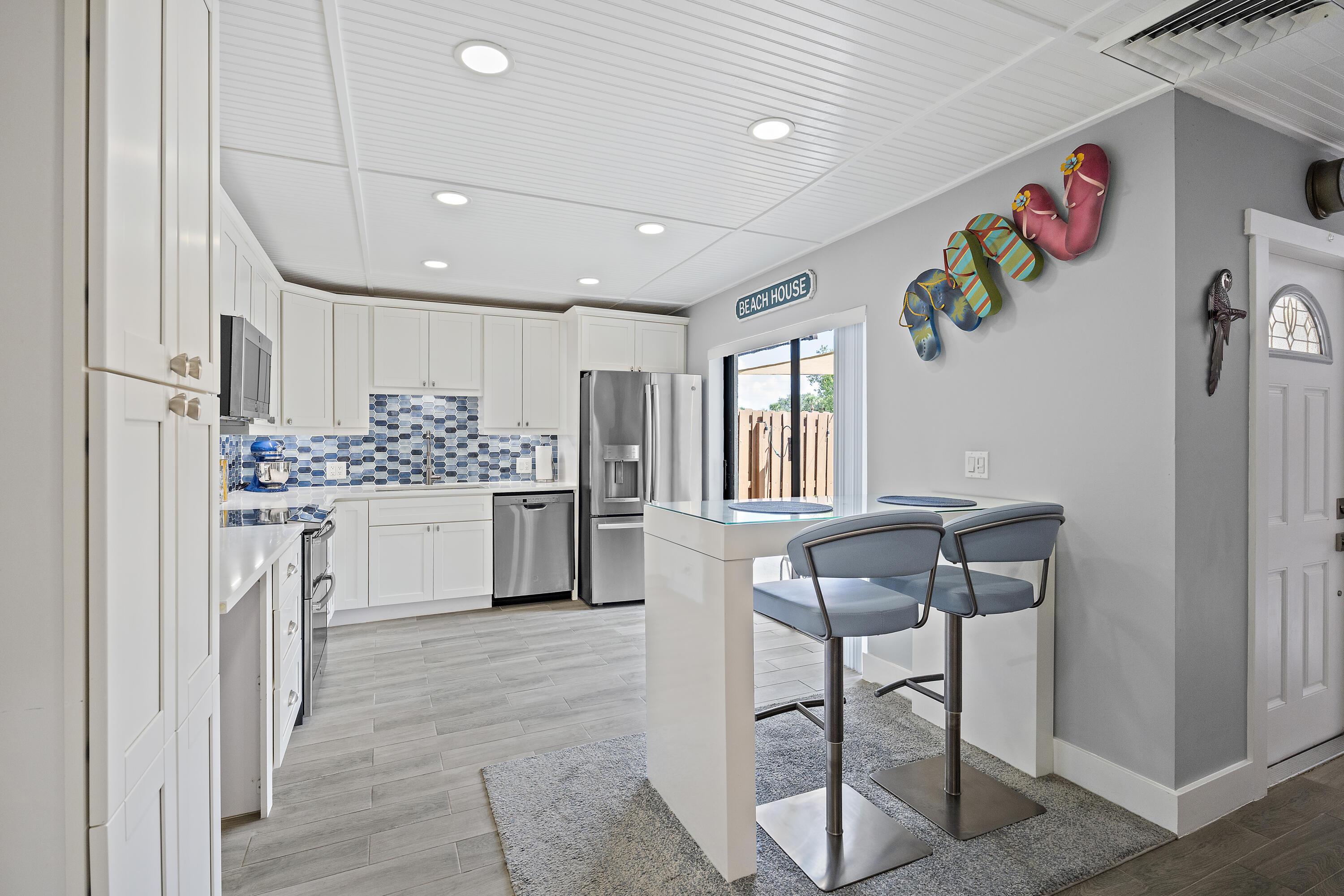 6163 SE Riverboat Drive 1018, Stuart, FL 34997, Stuart - Photo 2