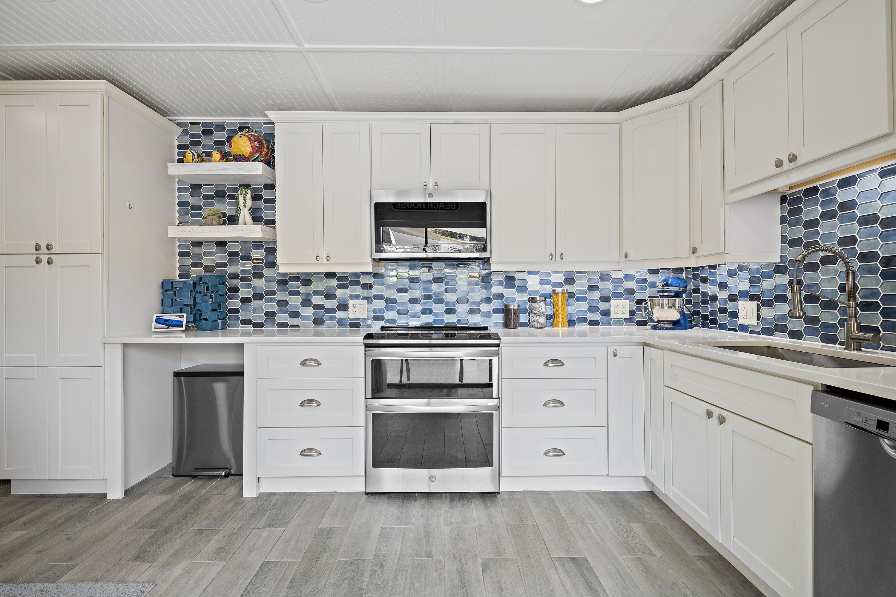 6163 SE Riverboat Drive 1018, Stuart, FL 34997, Stuart - Photo 3