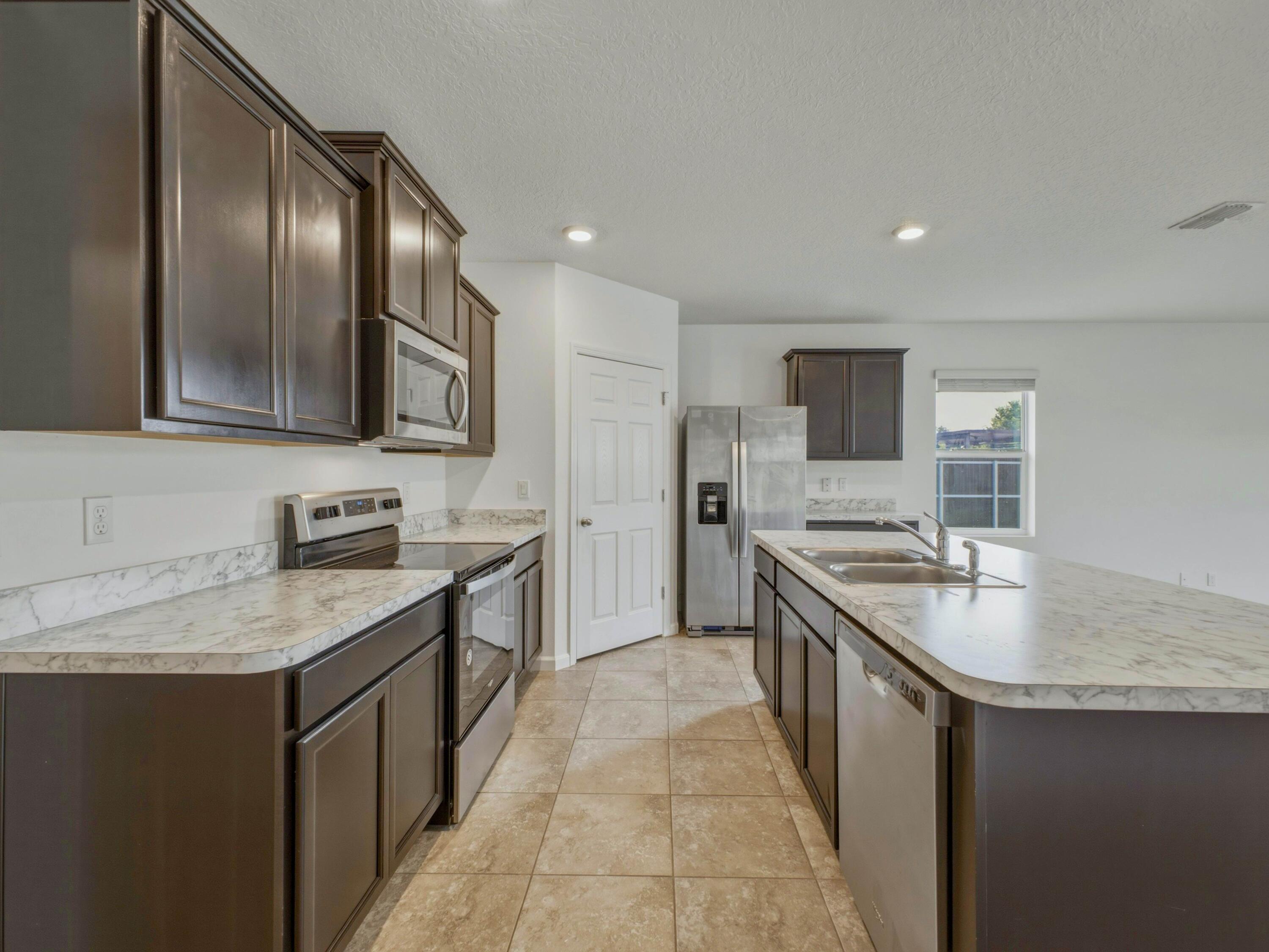 718 SW Crean Terrace SW, Port St. Lucie, FL 34953, Port St. Lucie - Photo 5