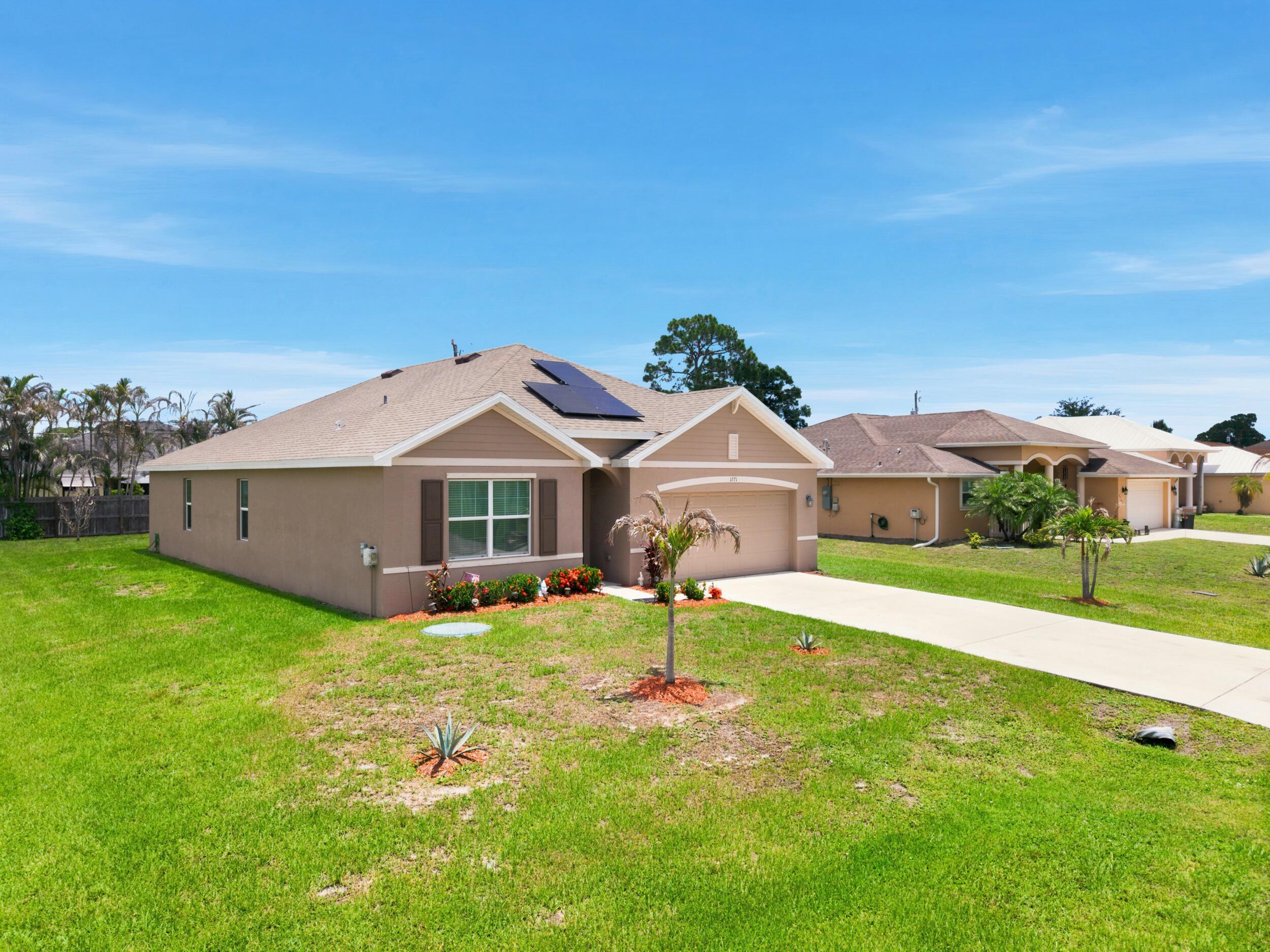 1771 SW Lofgren Avenue, Port St. Lucie, FL 34953, Port St. Lucie - Photo 3