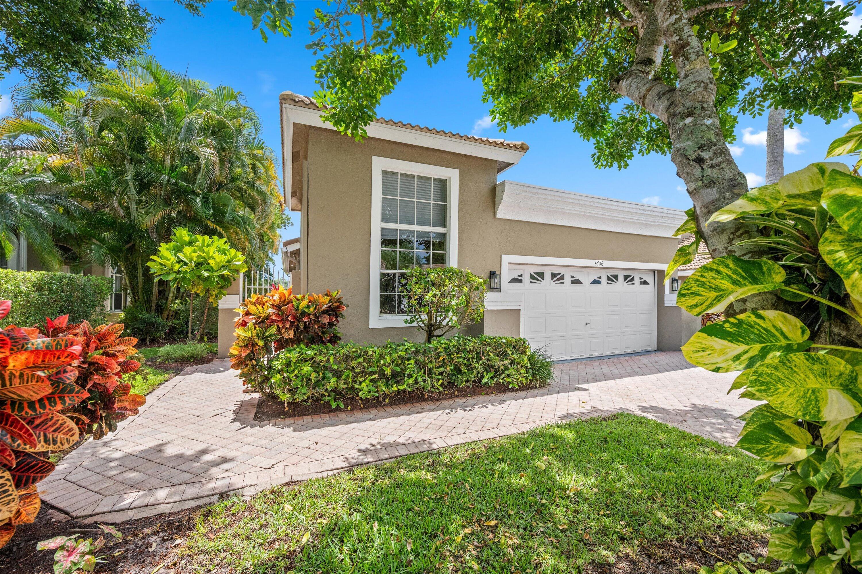 4706 Carlton Golf Drive, Lake Worth, FL 33449, Lake Worth - Photo 3