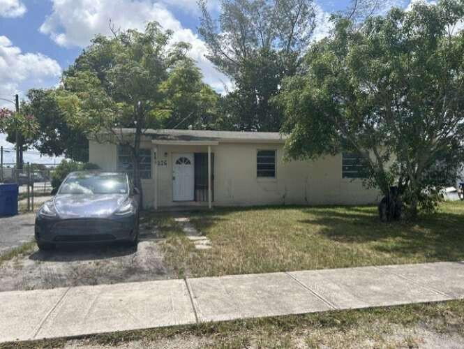 1226 NW 23rd Terrace, Fort Lauderdale, FL 33311, Fort Lauderdale