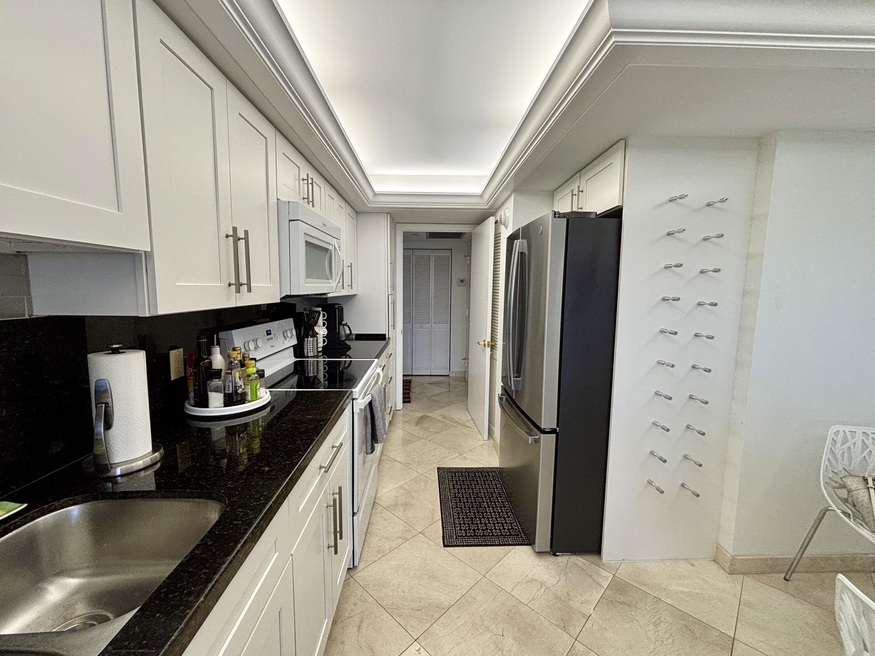 4900 N Ocean Boulevard 517, Lauderdale-By-The-Sea, FL 33308, Lauderdale-By-The-Sea - Photo 3