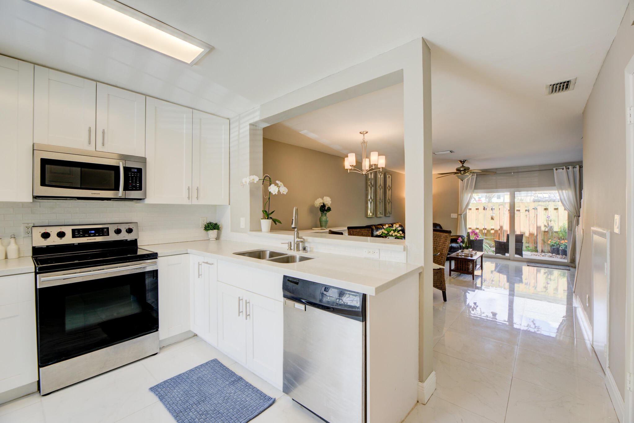 2900 Dorchester Lane 2900, Cooper City, FL 33026, Cooper City - Photo 5