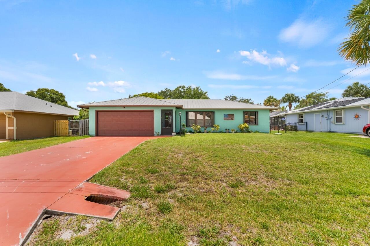 1636 NE Darlich Avenue, Jensen Beach, FL 34957, Jensen Beach - Photo 3