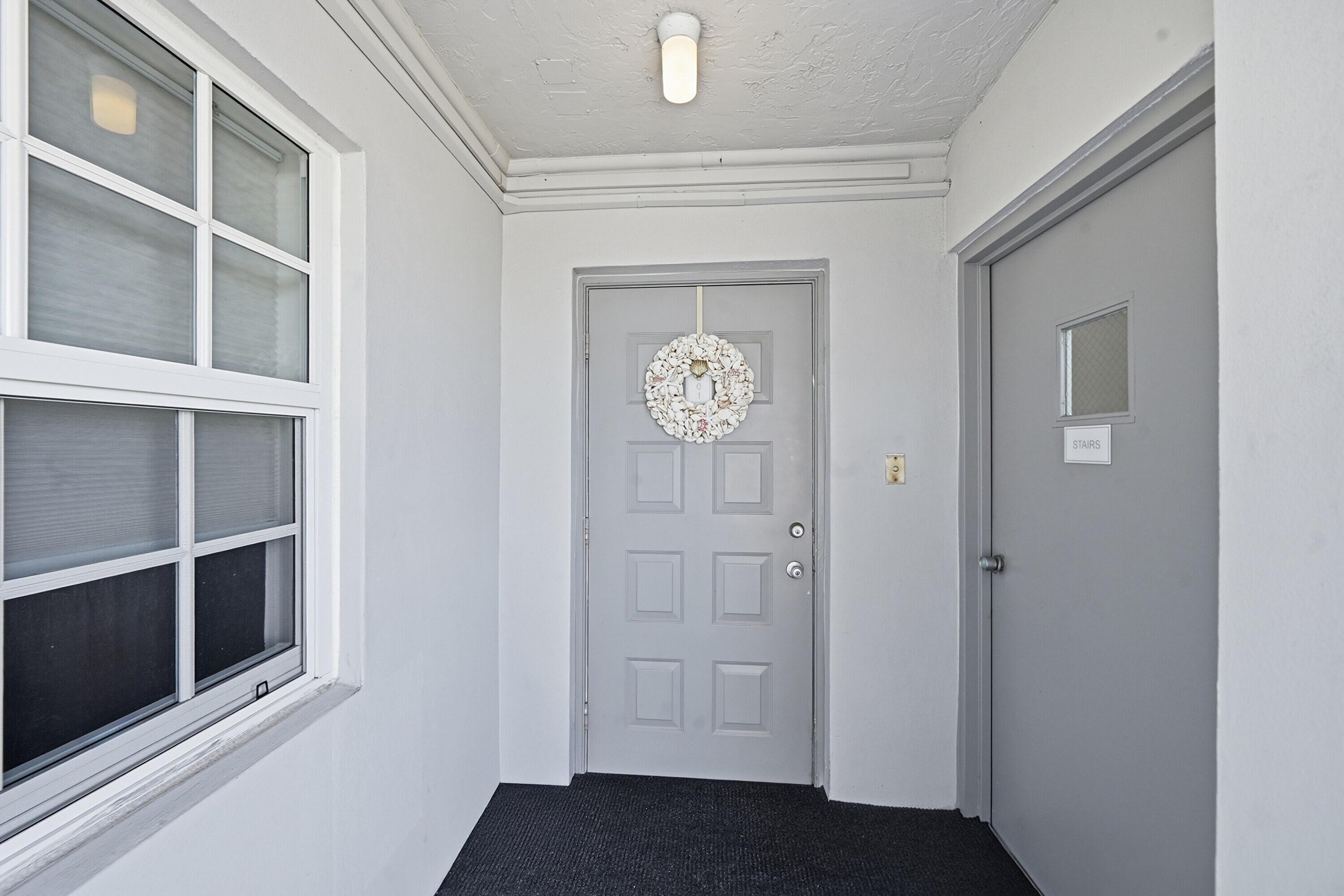 4015 W Palm Aire Drive 1001, Pompano Beach, FL 33069, Pompano Beach - Photo 4