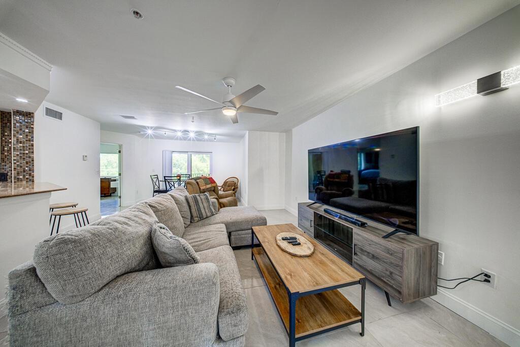 500 Scotia Drive 302, Hypoluxo, FL 33462, Hypoluxo - Photo 4