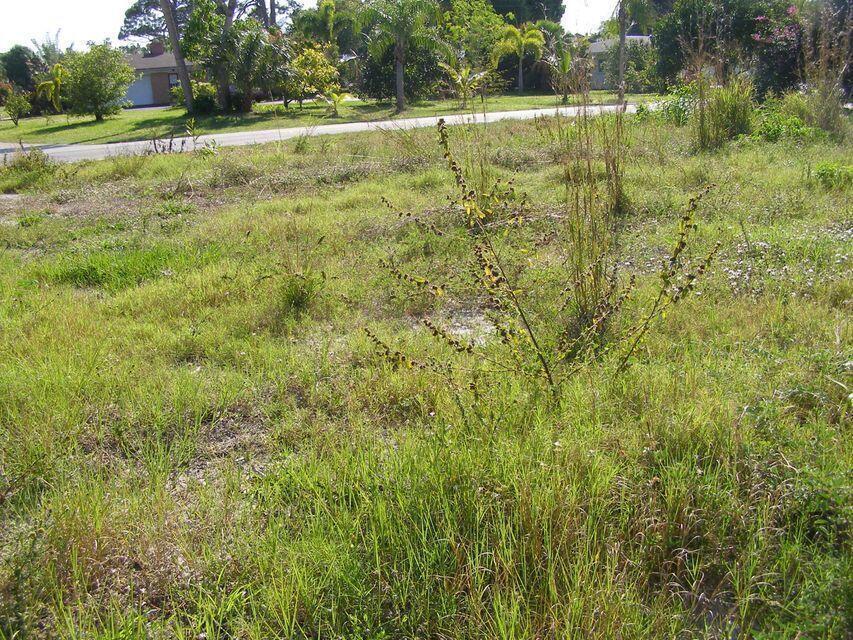 506 NE Oleander Avenue, Port St. Lucie, FL 34952, Port St. Lucie - Photo 5