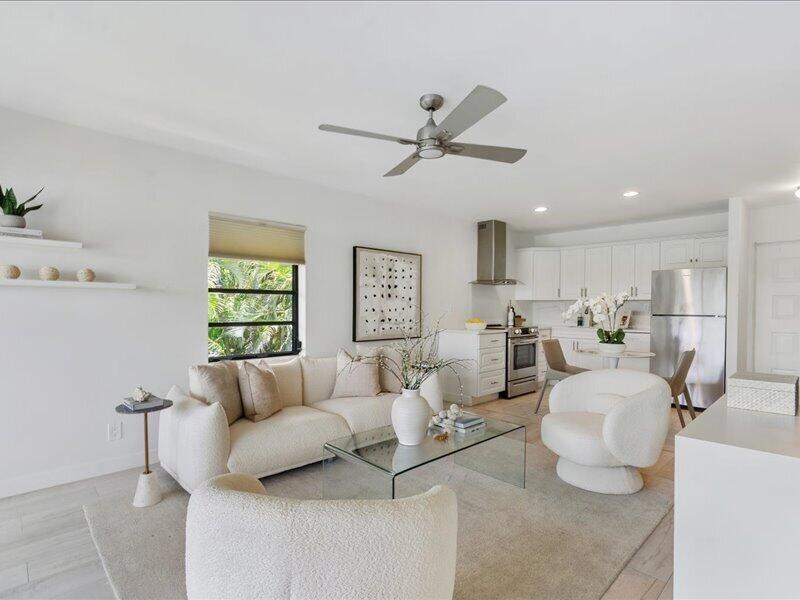 551 Greensward Lane 204-d, Delray Beach, FL 33445, Delray Beach - Photo 5