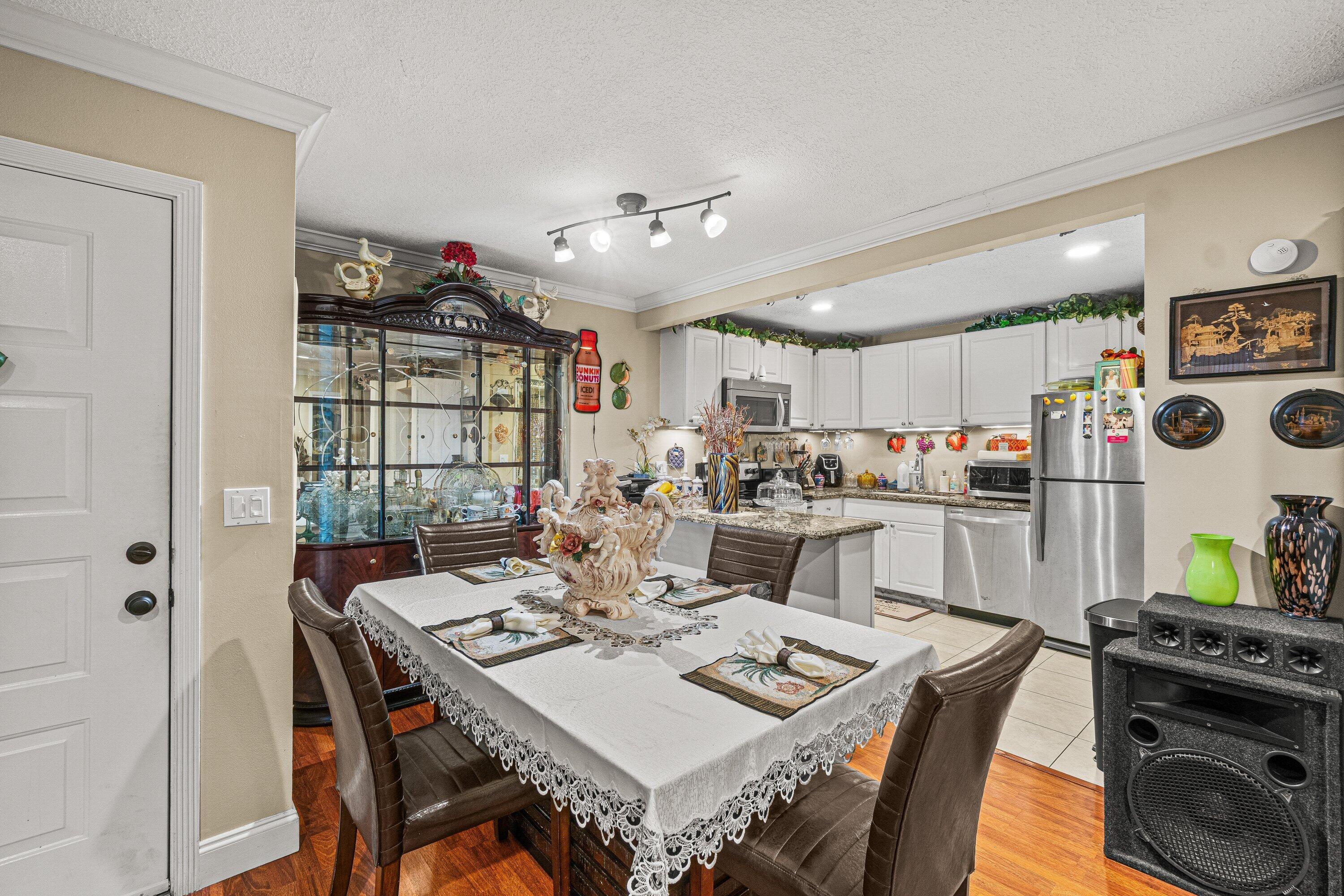 526 Shady Pine Way D2, Greenacres, FL 33415, Greenacres - Photo 3