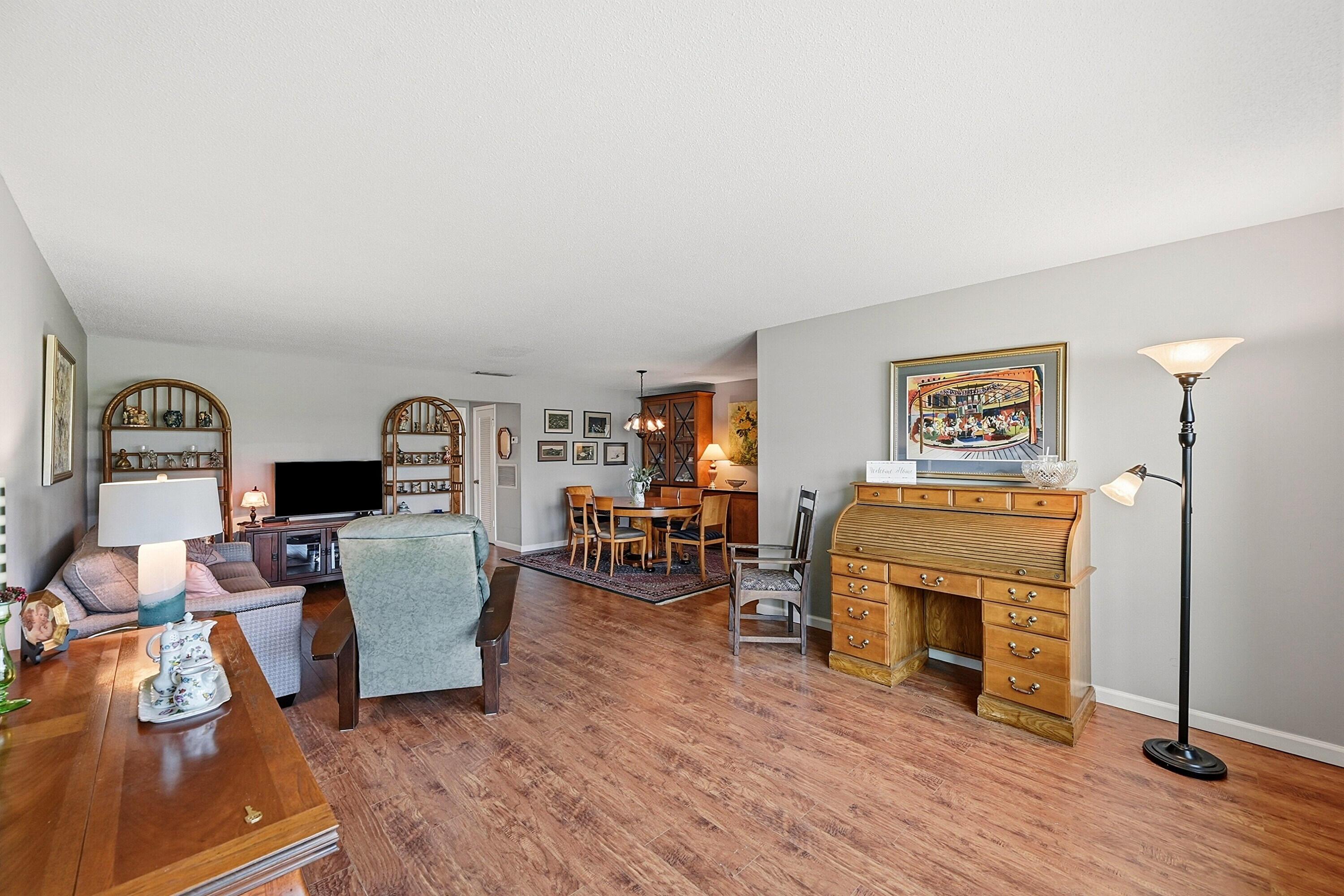 295 High Point Boulevard B, Boynton Beach, FL 33435, Boynton Beach - Photo 4