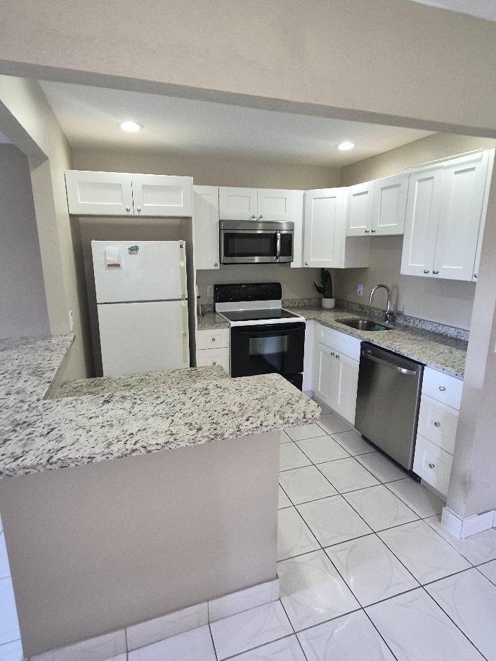 318 N Seville N 318, Delray Beach, FL 33446, Delray Beach - Photo 5