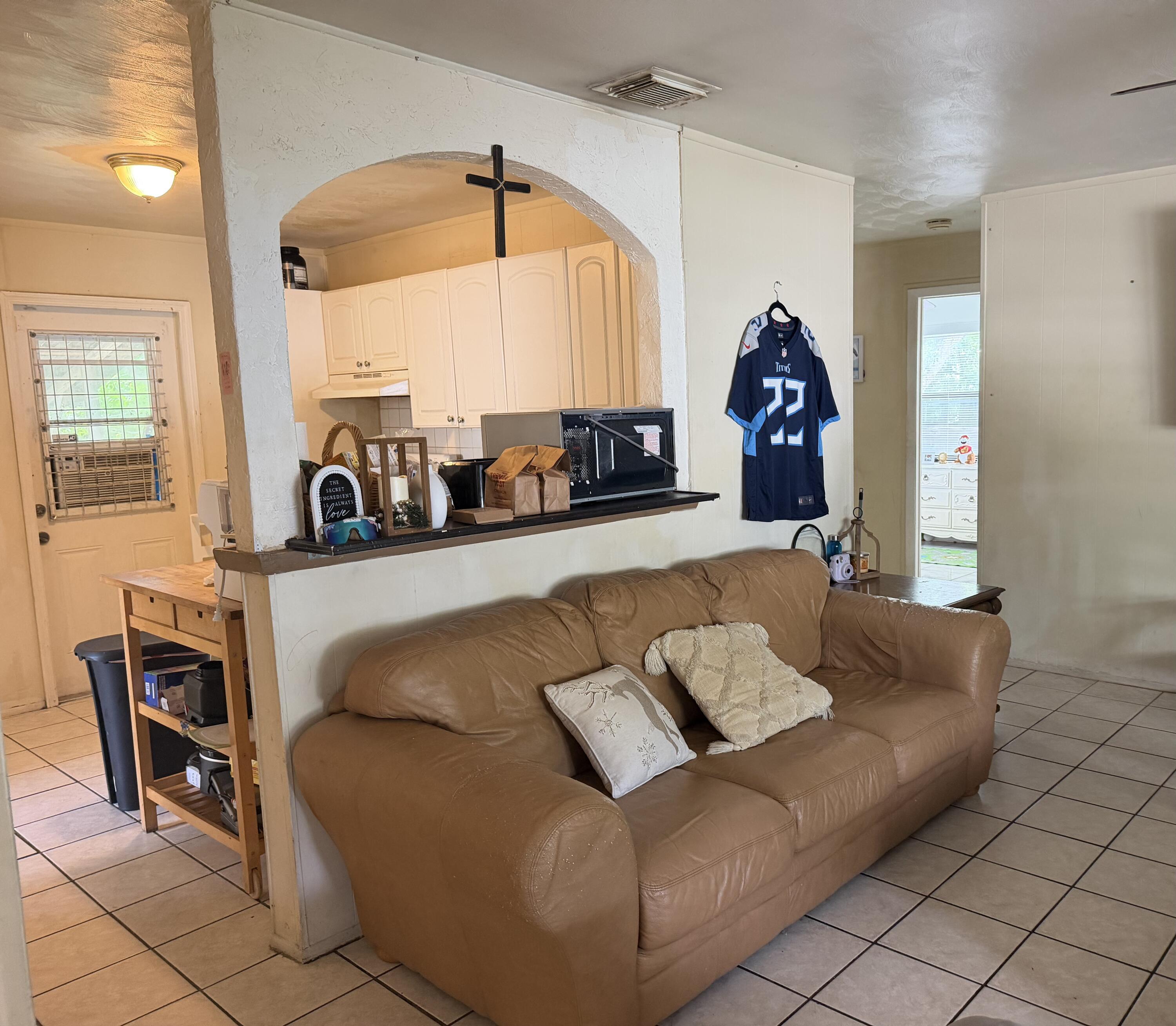 2640 NE 8th Terrace, Pompano Beach, FL 33064, Pompano Beach - Photo 4
