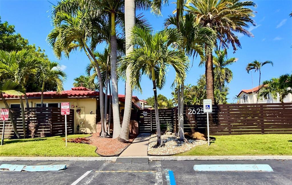 2625 NE 13th Court 6, Fort Lauderdale, FL 33304, Fort Lauderdale - Photo 3